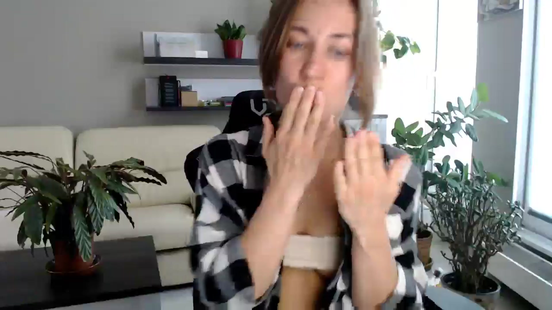 Gallery image thumbnail from GalaxyAnisia's myfreecams stream on, 09/28/2025, 14:30 image 15 of 20