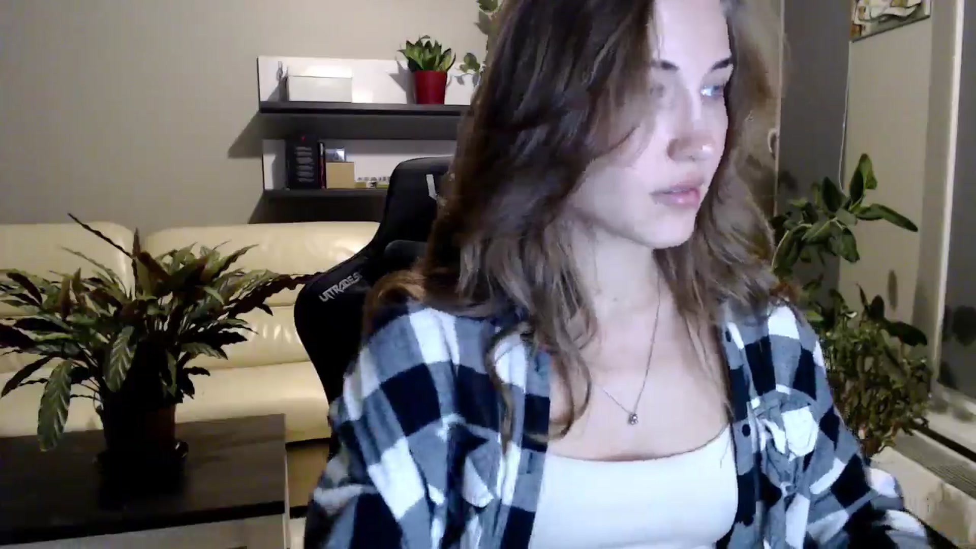Gallery image thumbnail from GalaxyAnisia's myfreecams stream on, 09/28/2025, 19:29 image 2 of 20