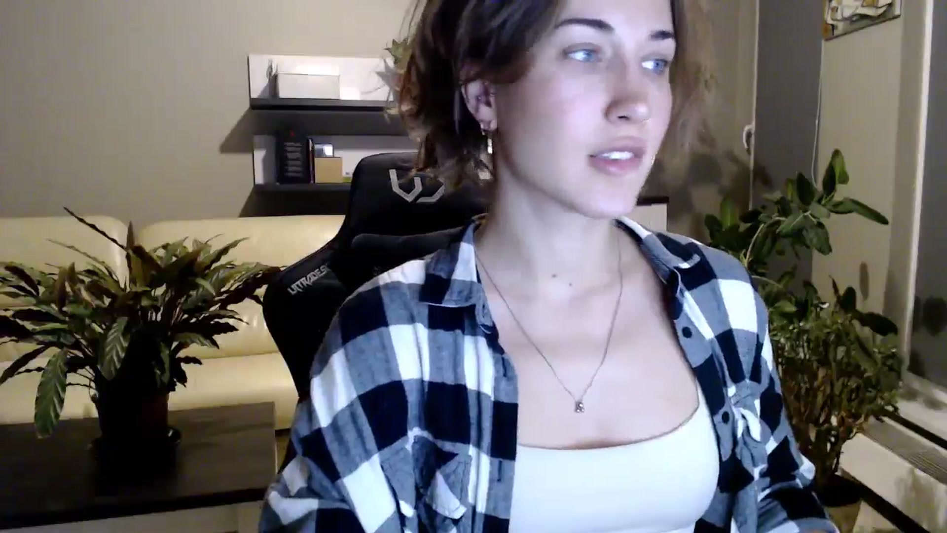Gallery image thumbnail from GalaxyAnisia's myfreecams stream on, 09/28/2025, 19:29 image 11 of 20
