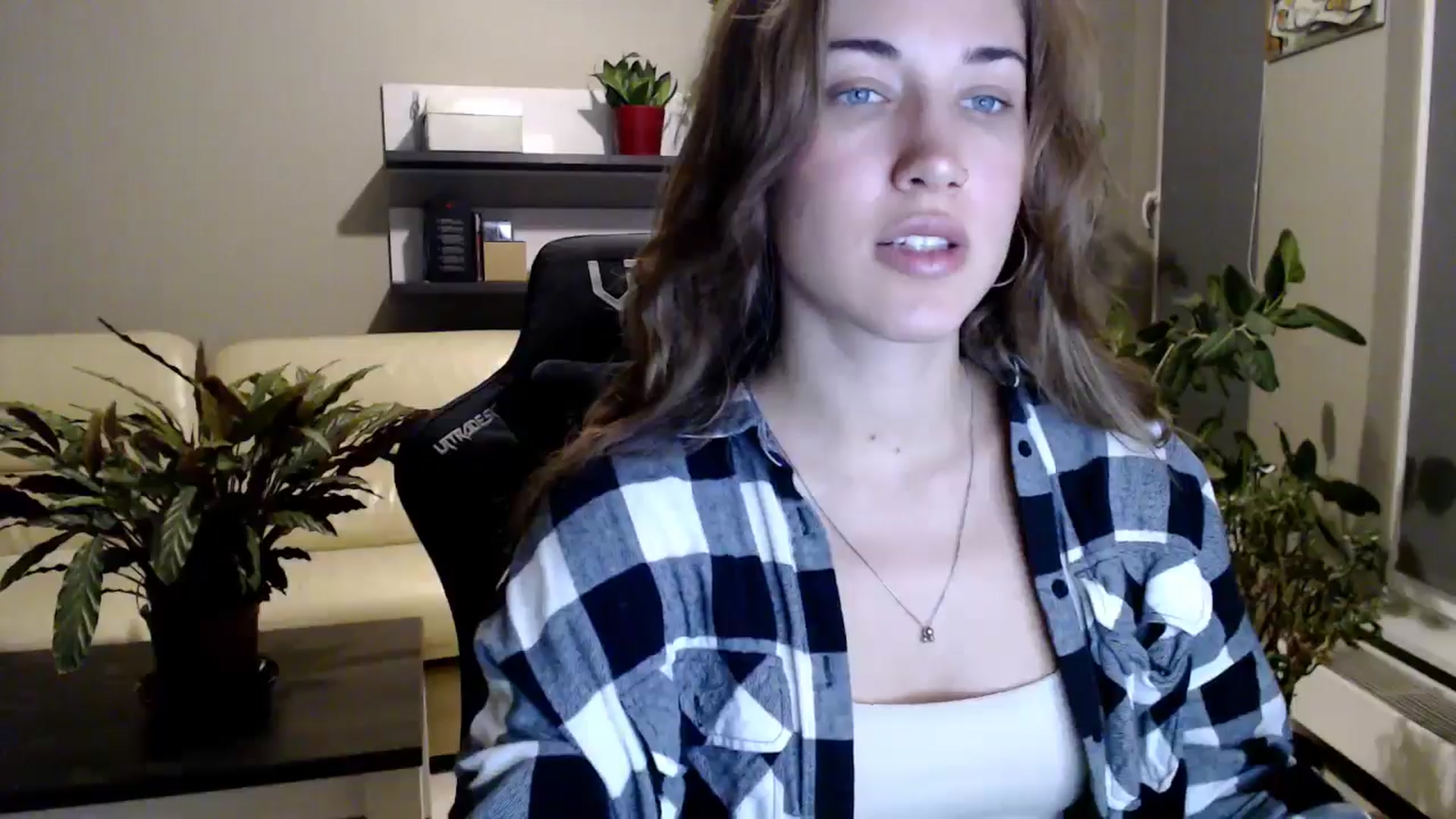 Gallery image thumbnail from GalaxyAnisia's myfreecams stream on, 09/28/2025, 19:29 image 7 of 20