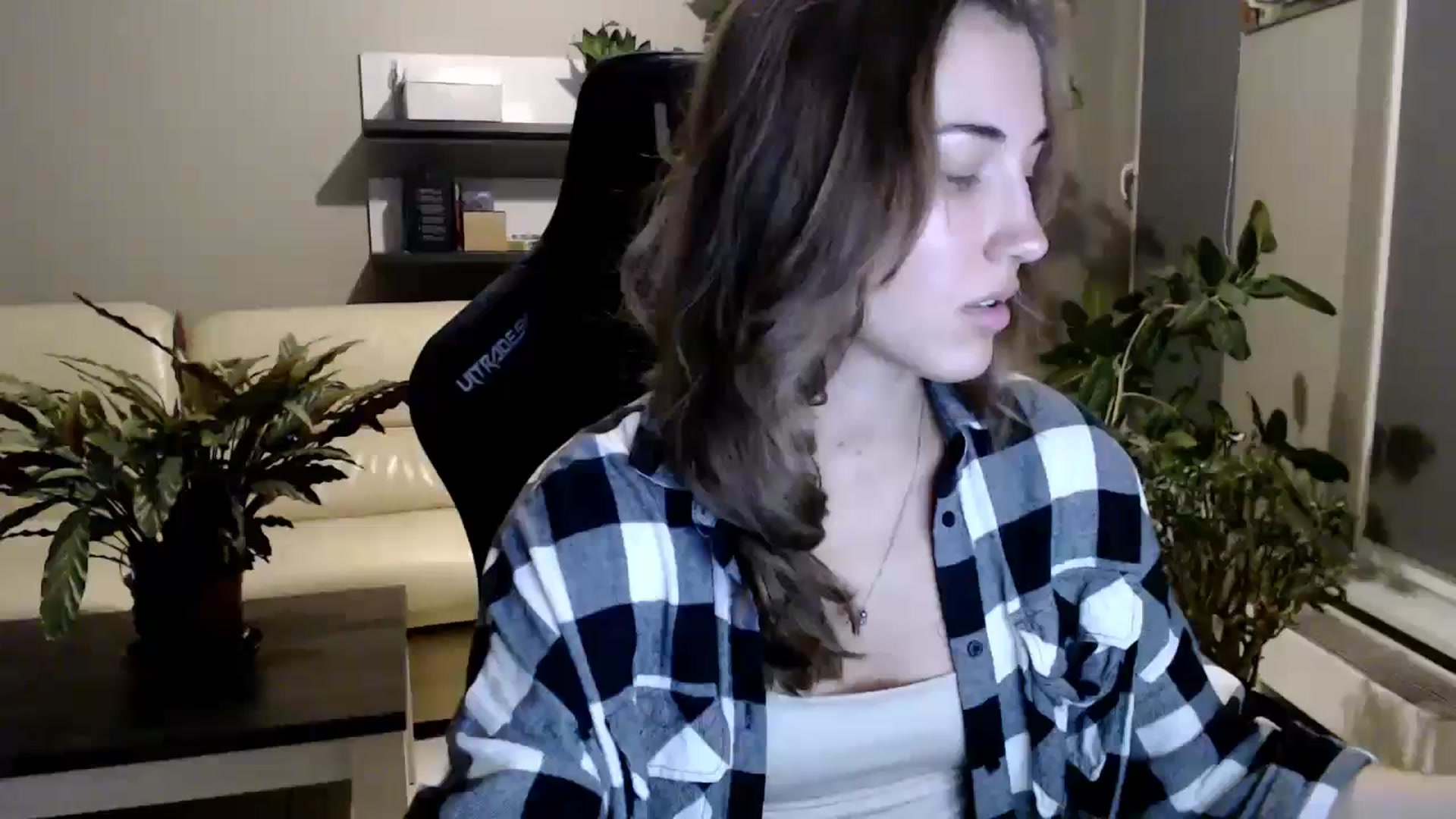 Gallery image thumbnail from GalaxyAnisia's myfreecams stream on, 09/28/2025, 20:34 image 11 of 20