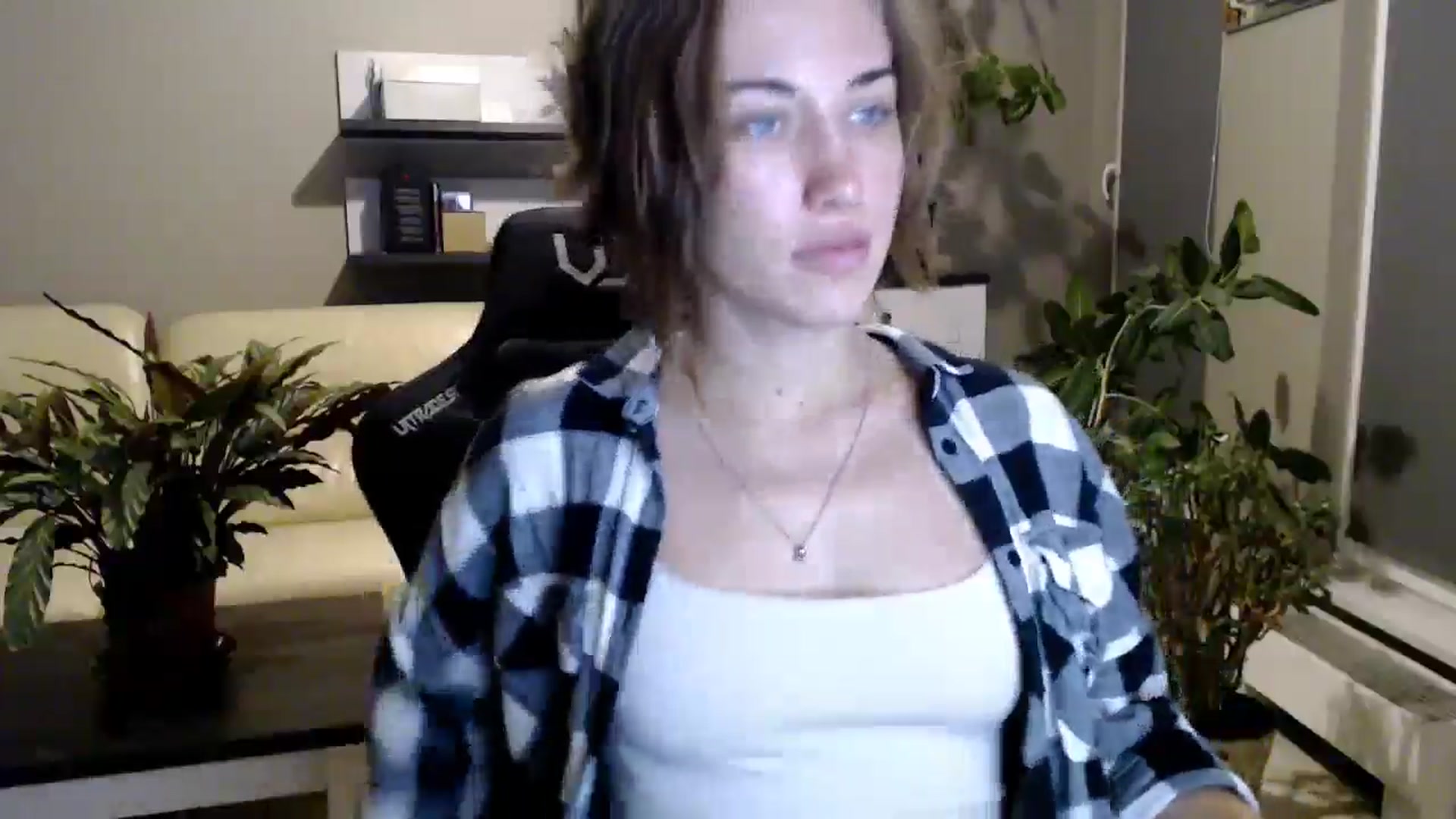 Gallery image thumbnail from GalaxyAnisia's myfreecams stream on, 09/28/2025, 20:34 image 4 of 20