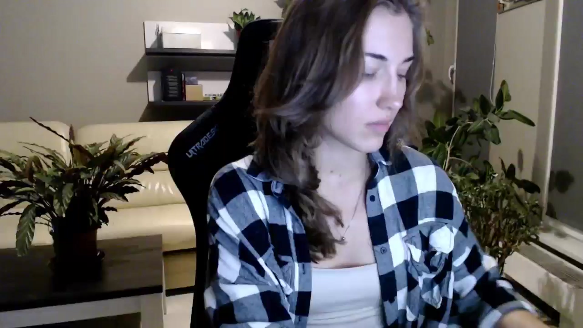 Gallery image thumbnail from GalaxyAnisia's myfreecams stream on, 09/28/2025, 20:34 image 8 of 20