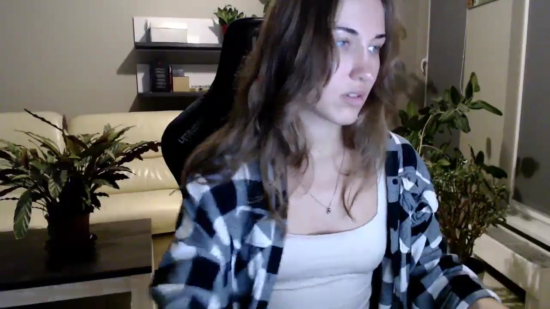 Gallery image thumbnail from GalaxyAnisia's myfreecams stream on, 09/28/2025, 20:34 image 19 of 20