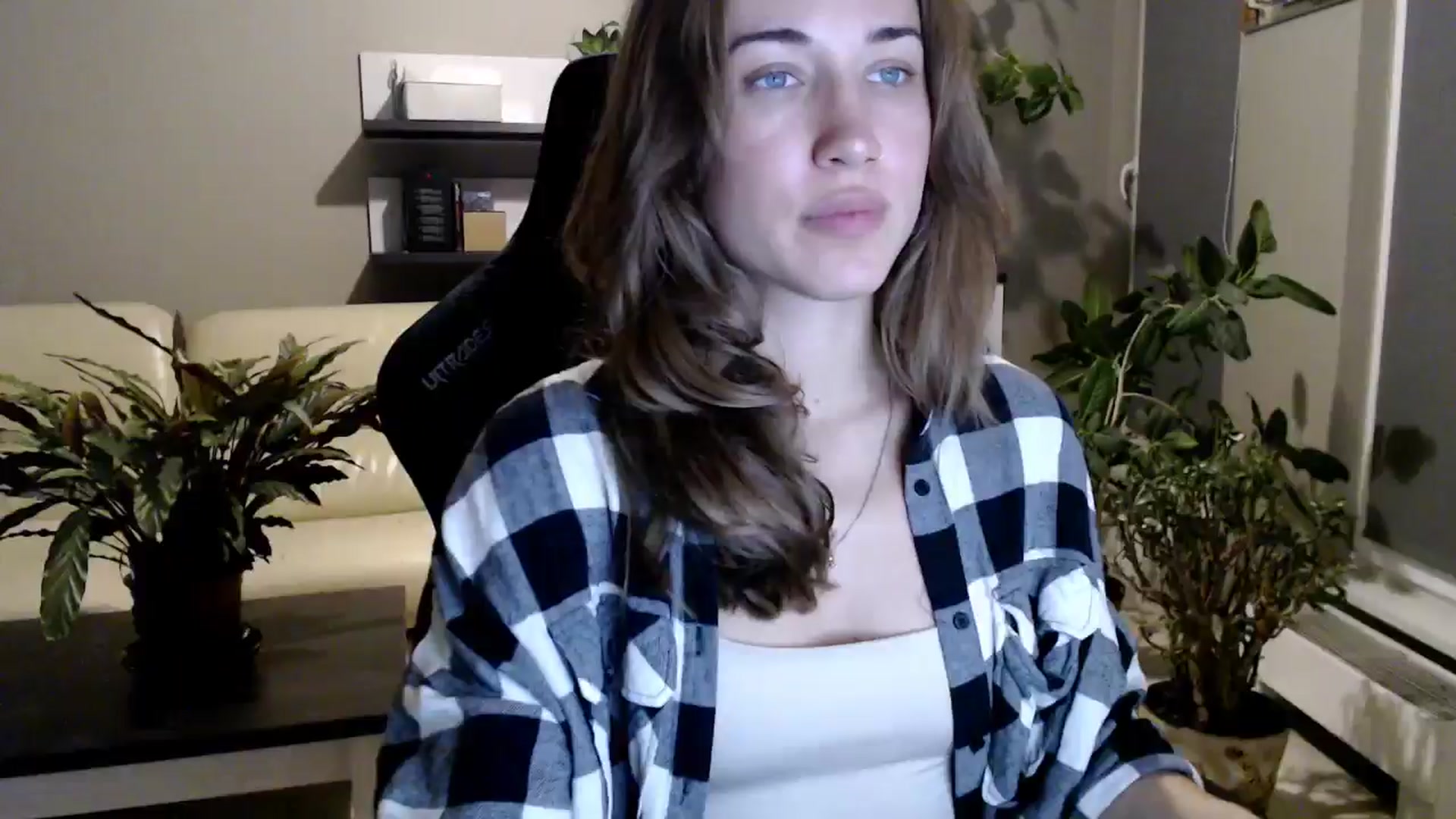 Gallery image thumbnail from GalaxyAnisia's myfreecams stream on, 09/28/2025, 20:34 image 12 of 20