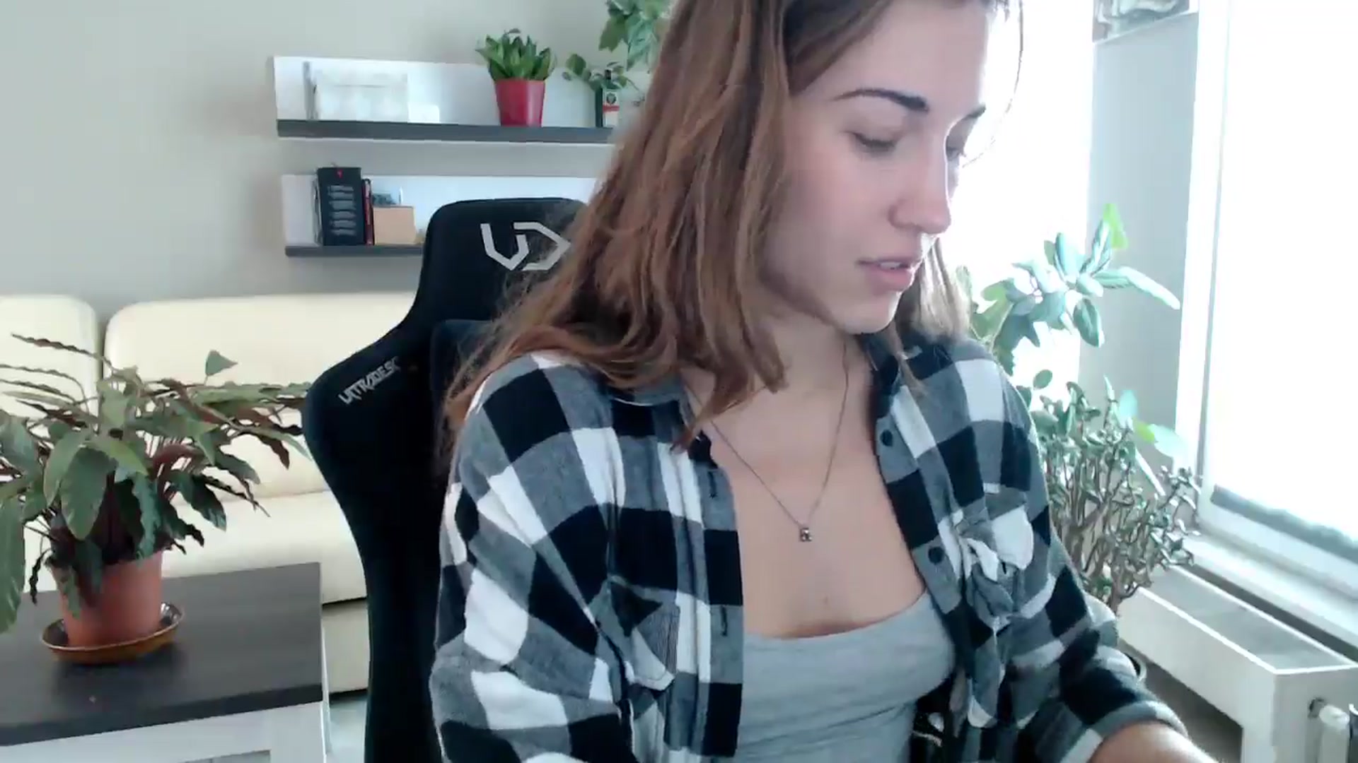 Gallery image thumbnail from GalaxyAnisia's myfreecams stream on, 09/29/2025, 13:03 image 4 of 20
