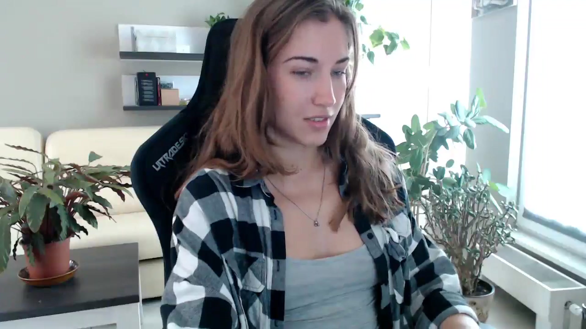 Gallery image thumbnail from GalaxyAnisia's myfreecams stream on, 09/29/2025, 13:03 image 5 of 20