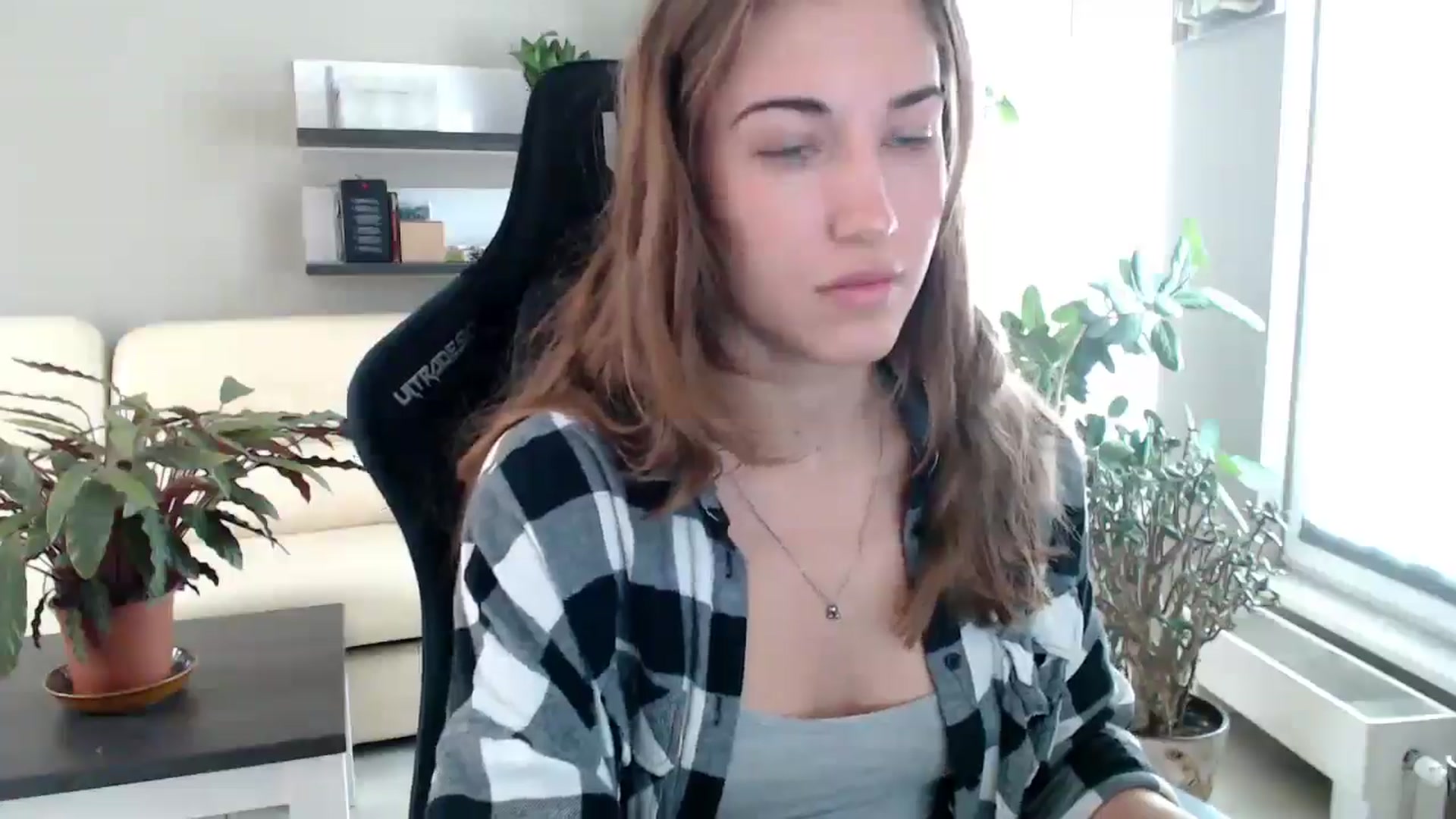 Gallery image thumbnail from GalaxyAnisia's myfreecams stream on, 09/29/2025, 13:03 image 6 of 20