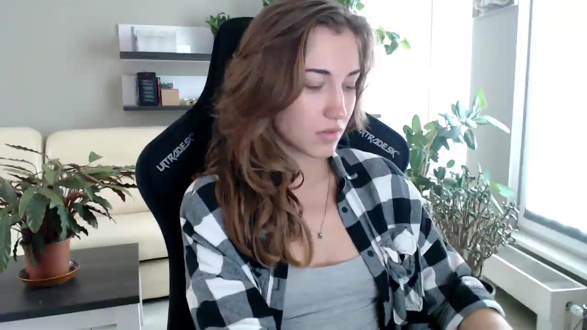 Gallery image thumbnail from GalaxyAnisia's myfreecams stream on, 09/29/2025, 13:03 image 12 of 20