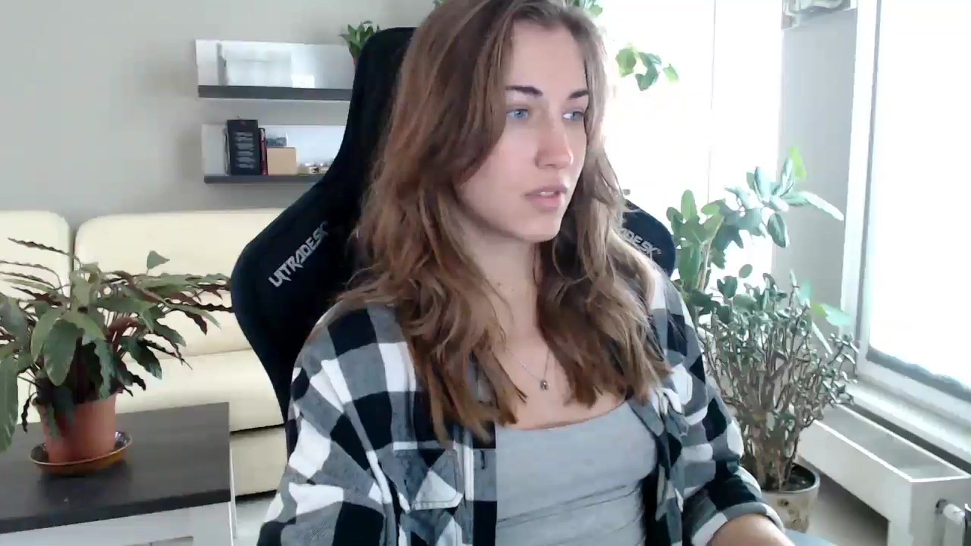 Gallery image thumbnail from GalaxyAnisia's myfreecams stream on, 09/29/2025, 13:03 image 10 of 20