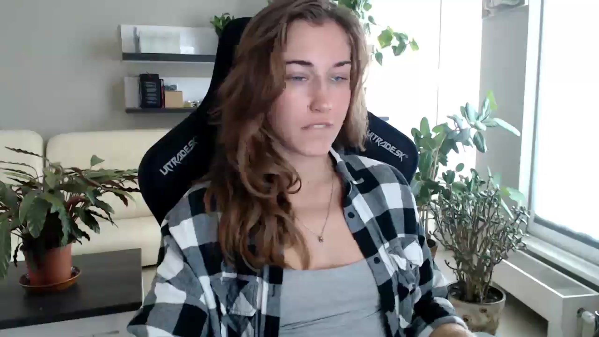 Gallery image thumbnail from GalaxyAnisia's myfreecams stream on, 09/29/2025, 13:03 image 13 of 20