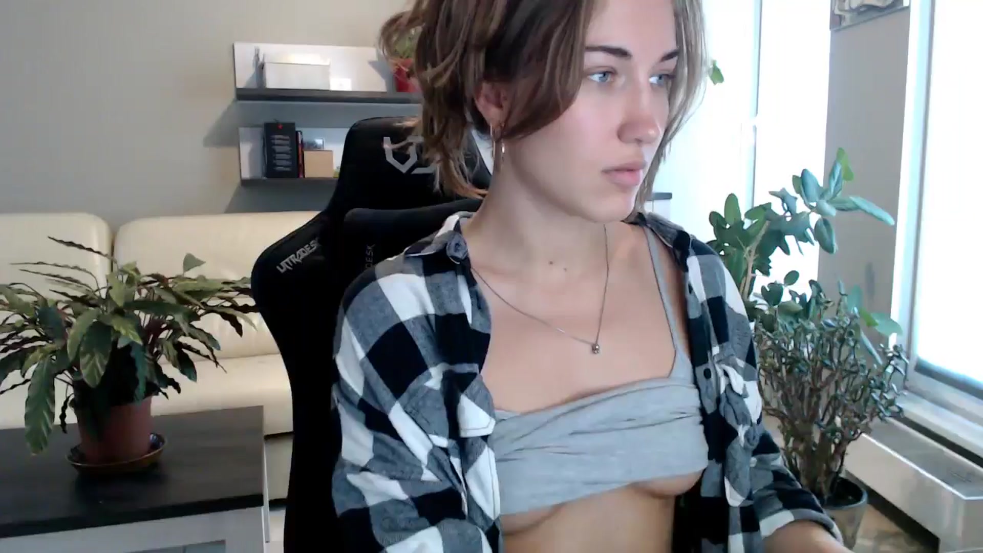 Gallery image thumbnail from GalaxyAnisia's myfreecams stream on, 09/29/2025, 14:11 image 10 of 20