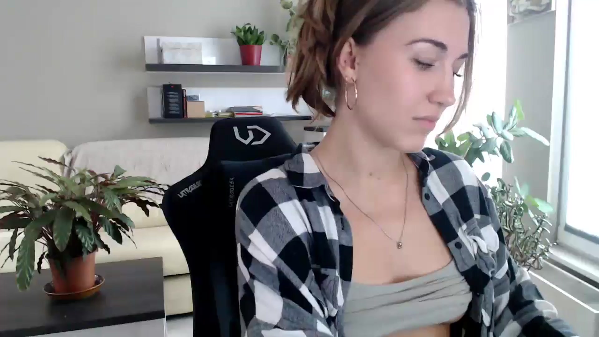 Gallery image thumbnail from GalaxyAnisia's myfreecams stream on, 10/01/2025, 11:53 image 18 of 20