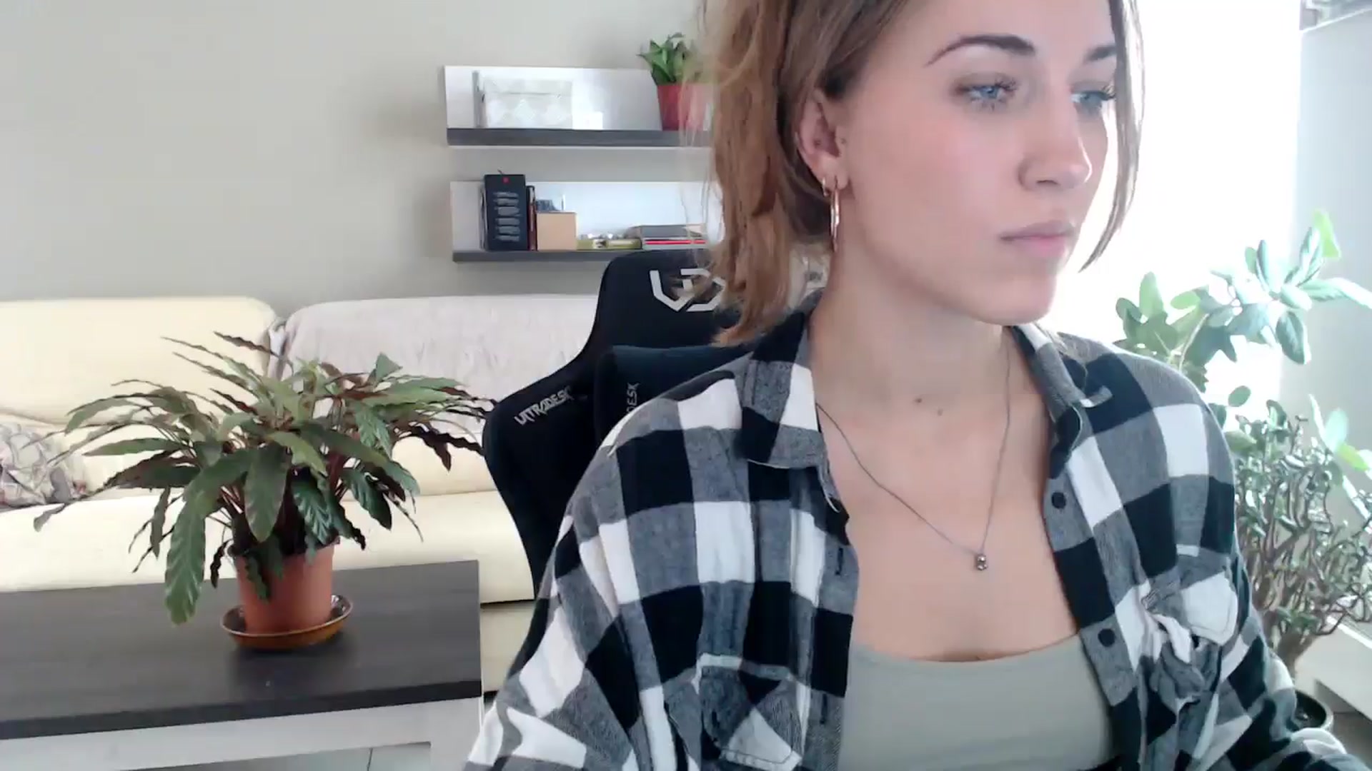 Gallery image thumbnail from GalaxyAnisia's myfreecams stream on, 10/01/2025, 13:04 image 2 of 20