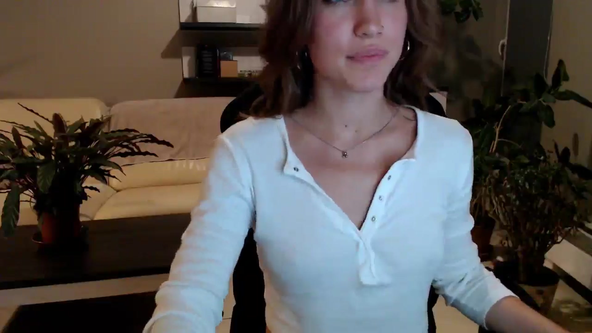 Gallery image thumbnail from GalaxyAnisia's myfreecams stream on, 10/01/2025, 20:34 image 19 of 20