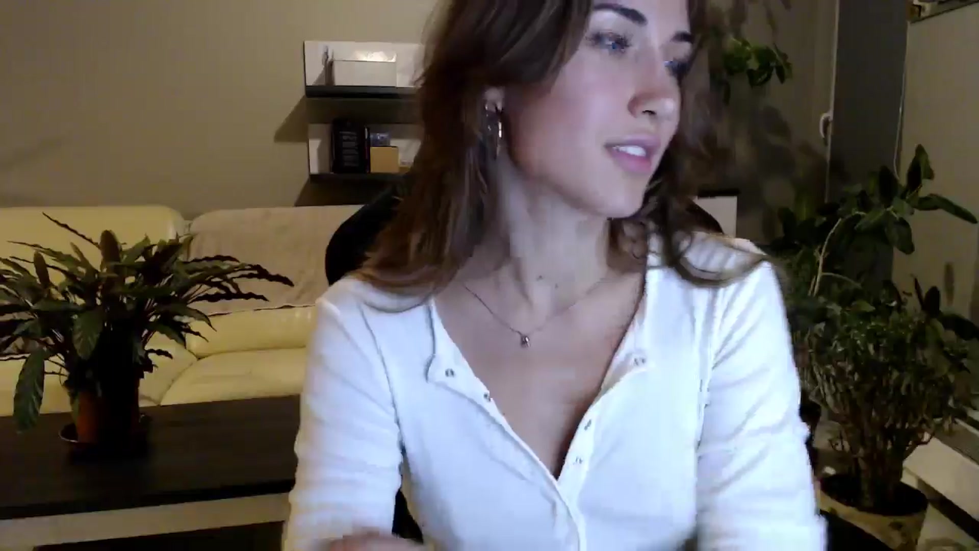 Gallery image thumbnail from GalaxyAnisia's myfreecams stream on, 10/01/2025, 20:34 image 17 of 20