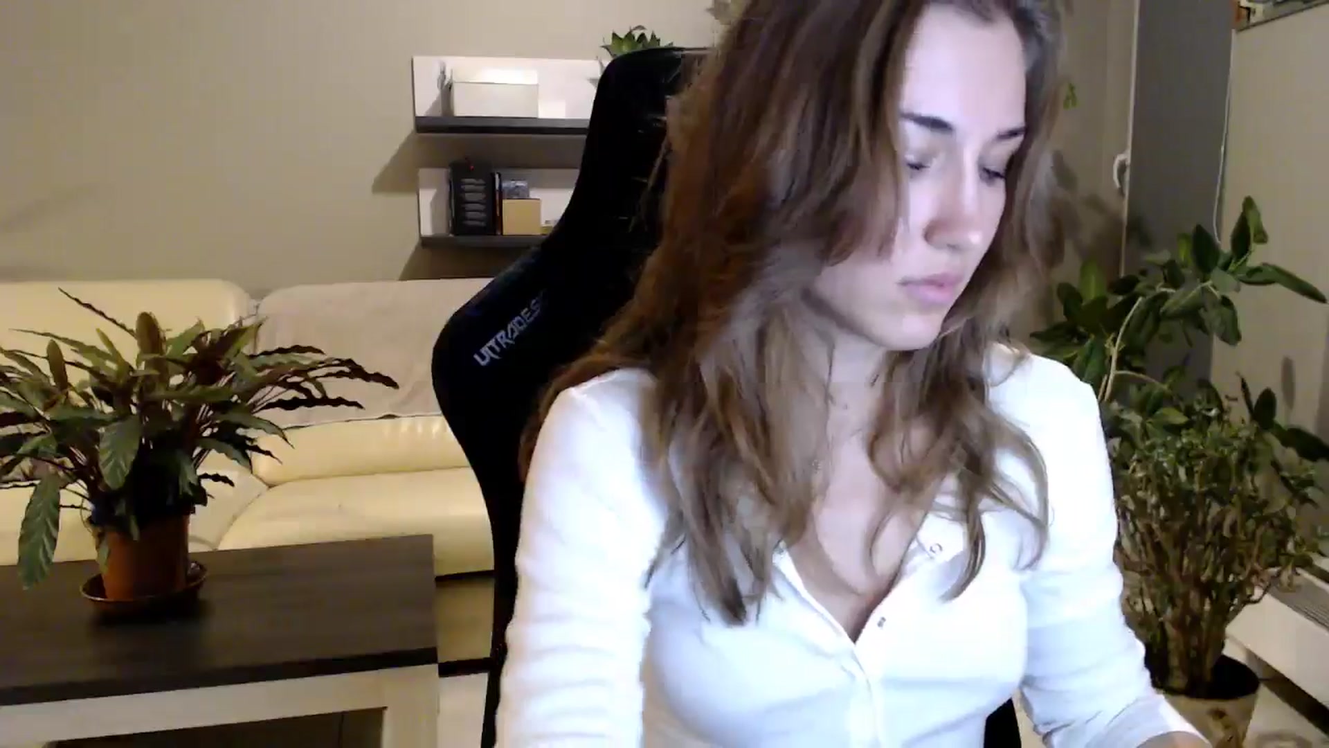 Gallery image thumbnail from GalaxyAnisia's myfreecams stream on, 10/01/2025, 20:34 image 11 of 20