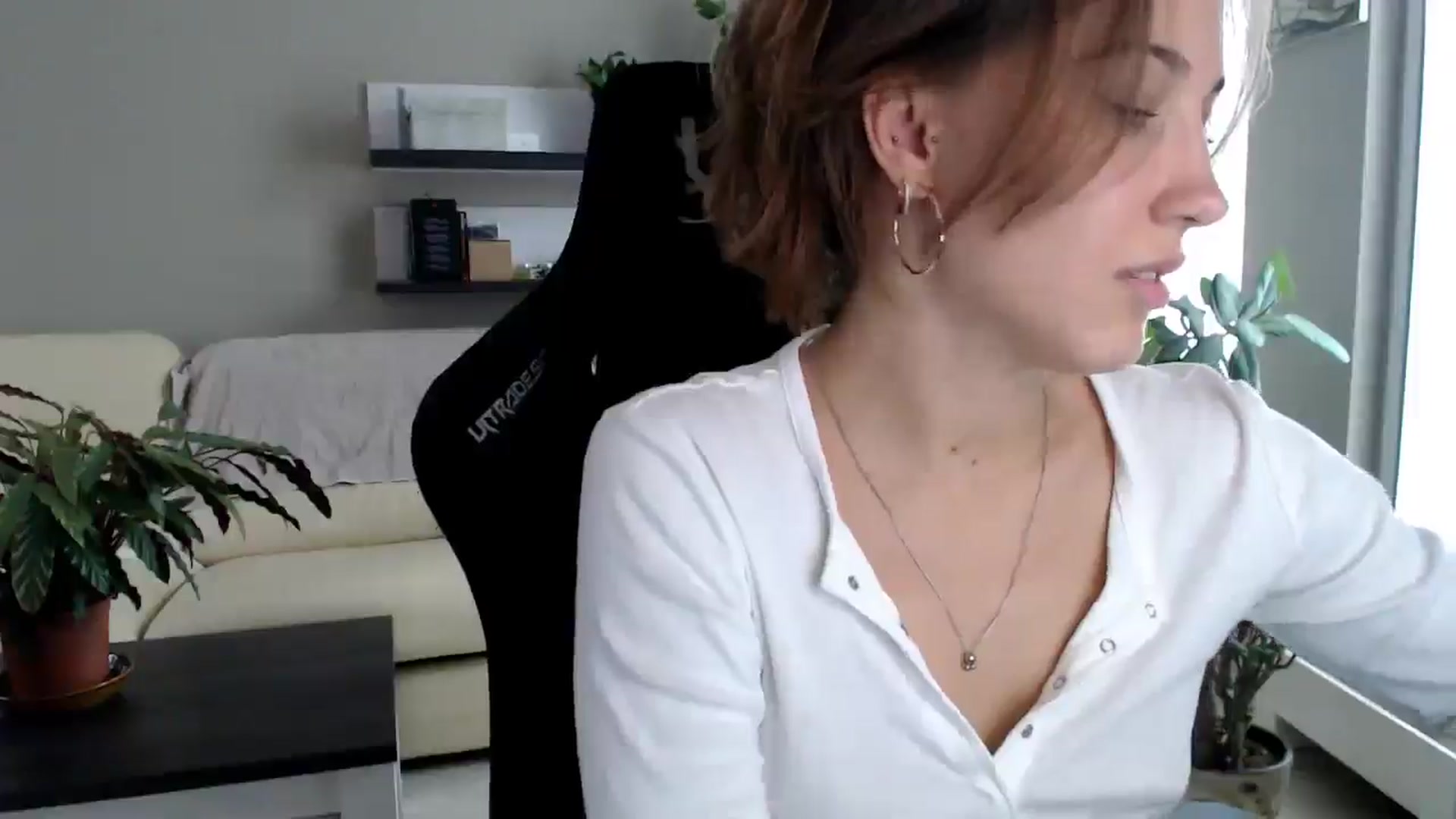 Gallery image thumbnail from GalaxyAnisia's myfreecams stream on, 10/02/2025, 12:40 image 12 of 20