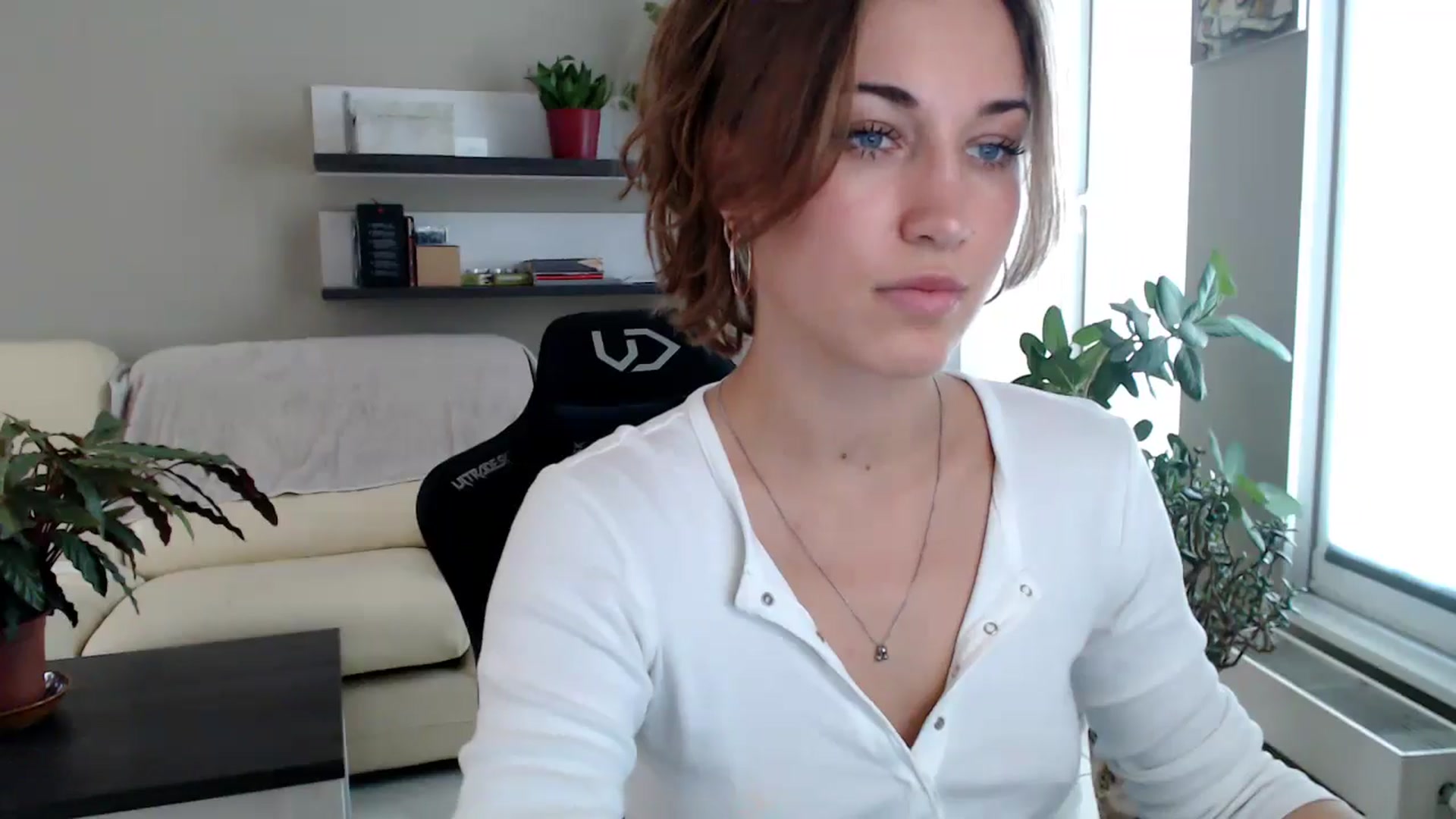 Gallery image thumbnail from GalaxyAnisia's myfreecams stream on, 10/02/2025, 13:42 image 6 of 20