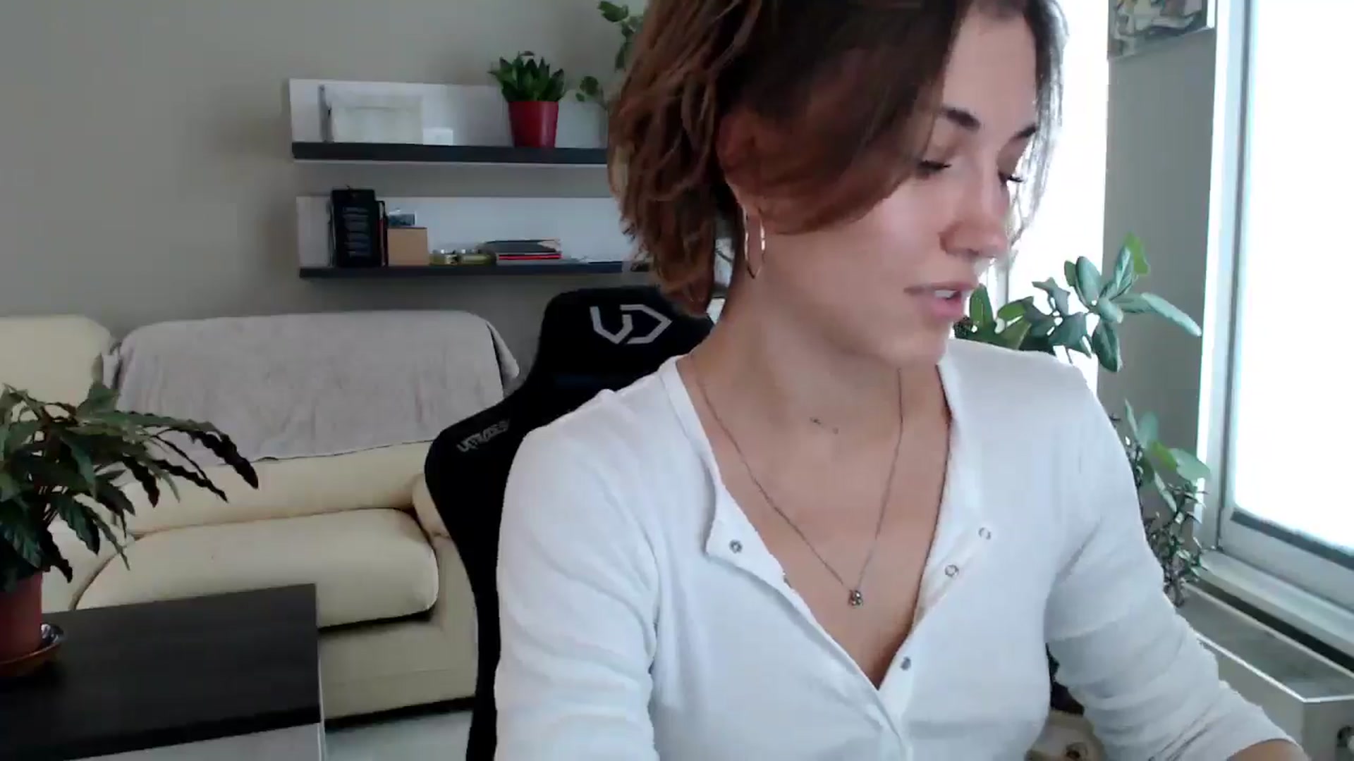 Gallery image thumbnail from GalaxyAnisia's myfreecams stream on, 10/02/2025, 13:42 image 4 of 20