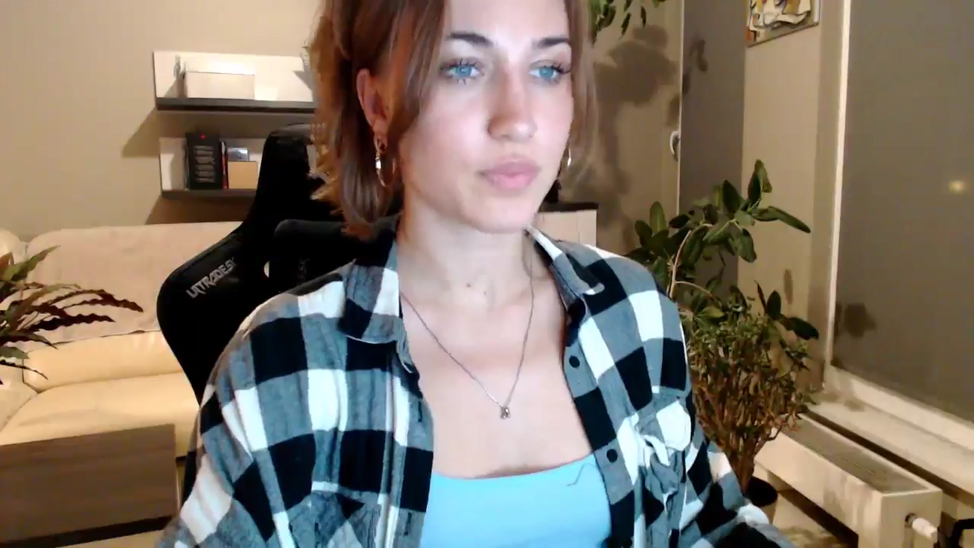 Gallery image thumbnail from GalaxyAnisia's myfreecams stream on, 10/02/2025, 19:57 image 20 of 20