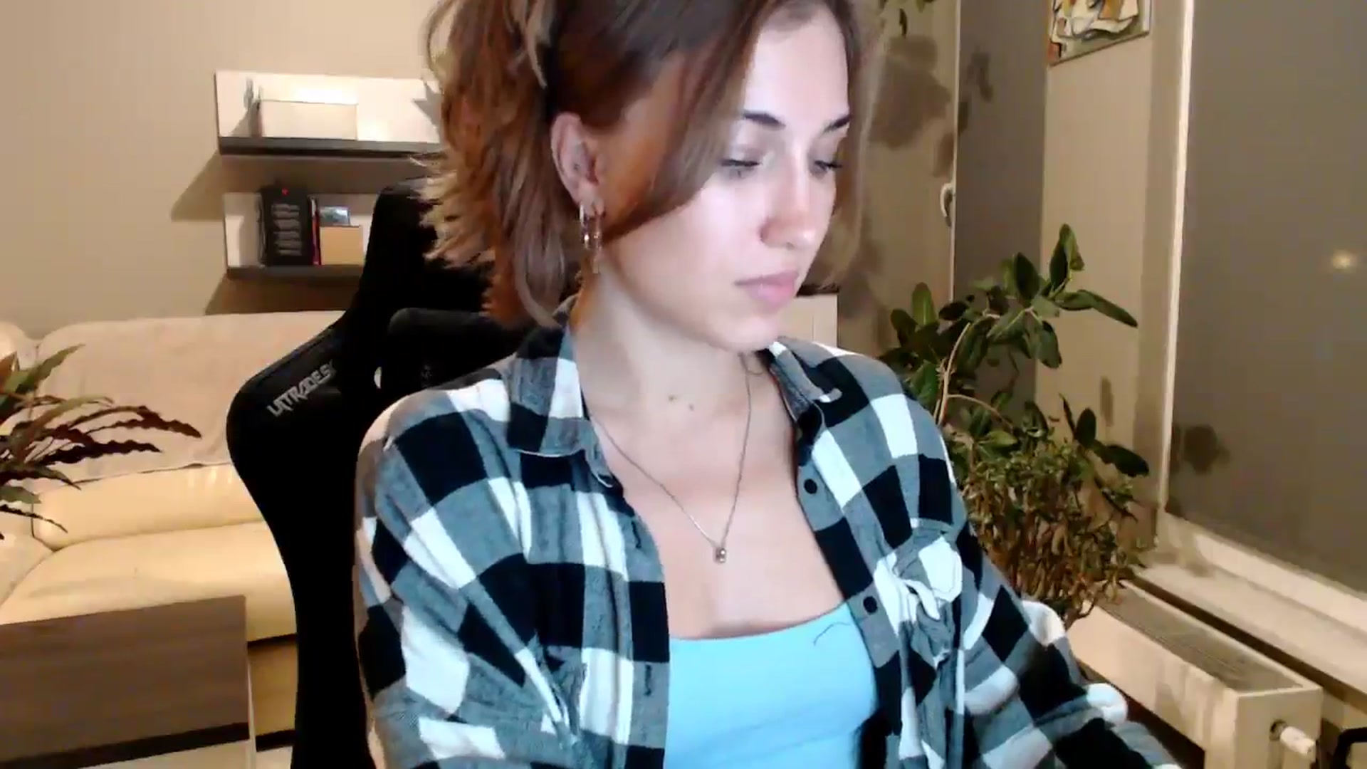 Gallery image thumbnail from GalaxyAnisia's myfreecams stream on, 10/02/2025, 19:57 image 13 of 20