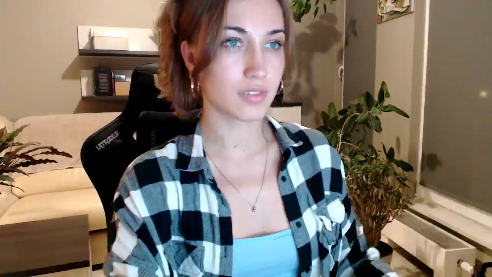 Gallery image thumbnail from GalaxyAnisia's myfreecams stream on, 10/02/2025, 19:57 image 7 of 20