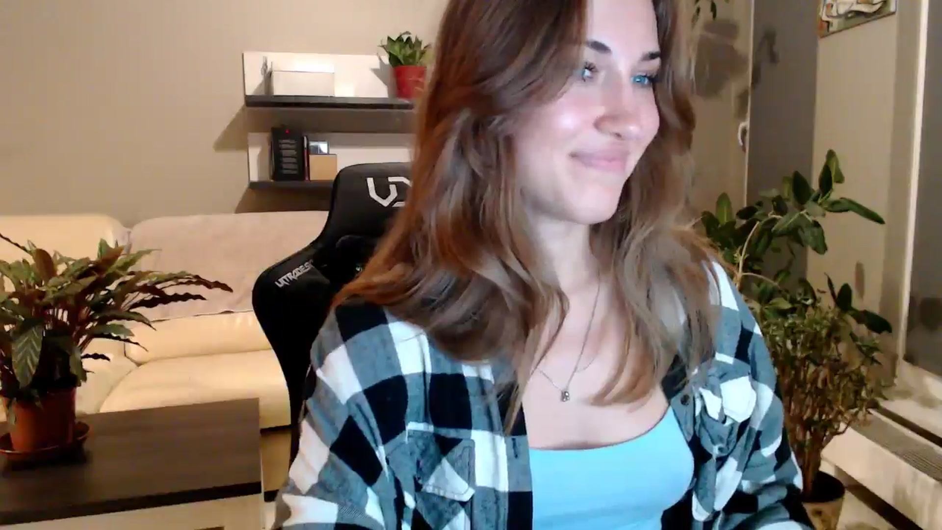 Gallery image thumbnail from GalaxyAnisia's myfreecams stream on, 10/02/2025, 22:24 image 10 of 20