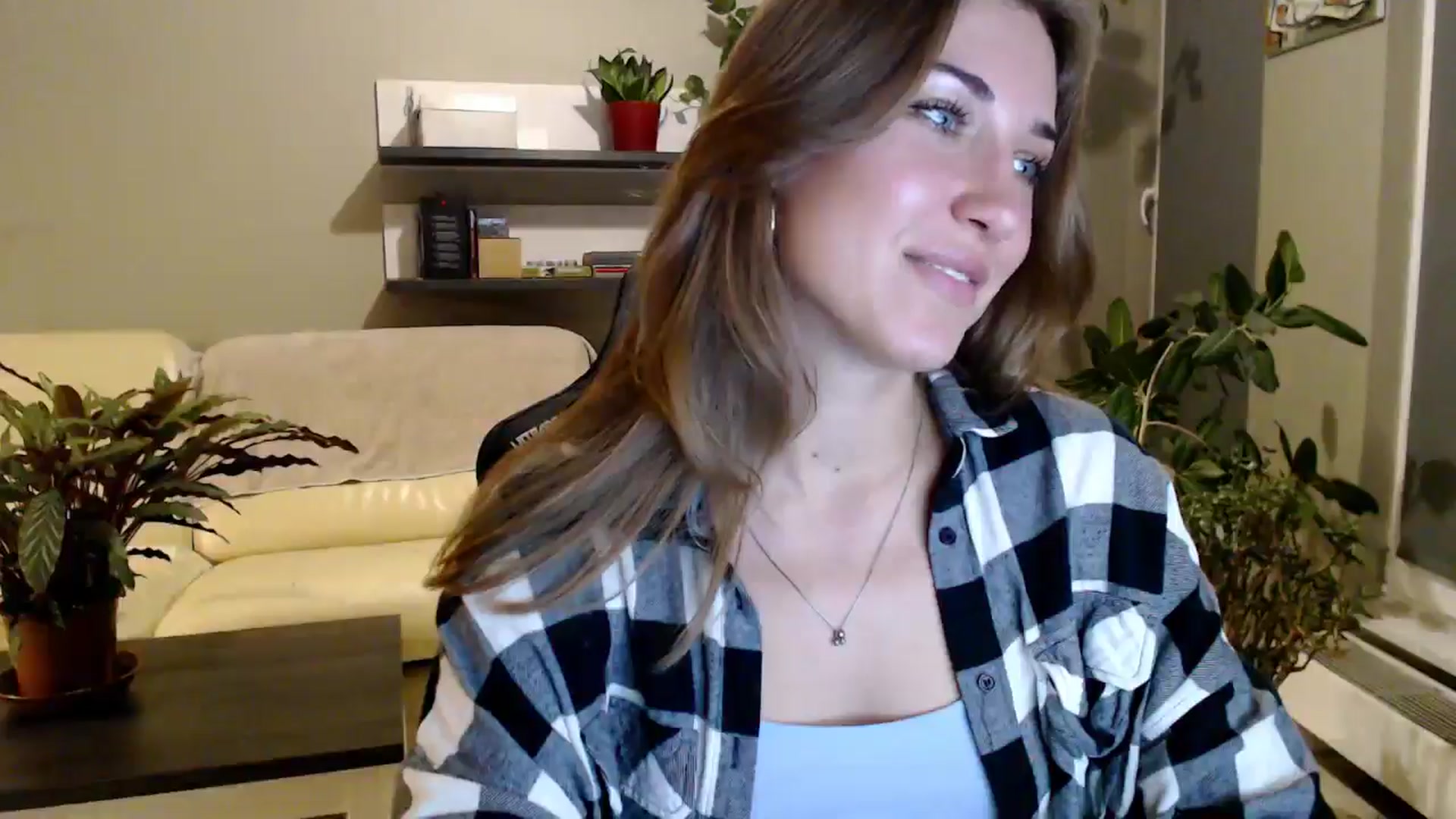 Gallery image thumbnail from GalaxyAnisia's myfreecams stream on, 10/02/2025, 22:24 image 17 of 20