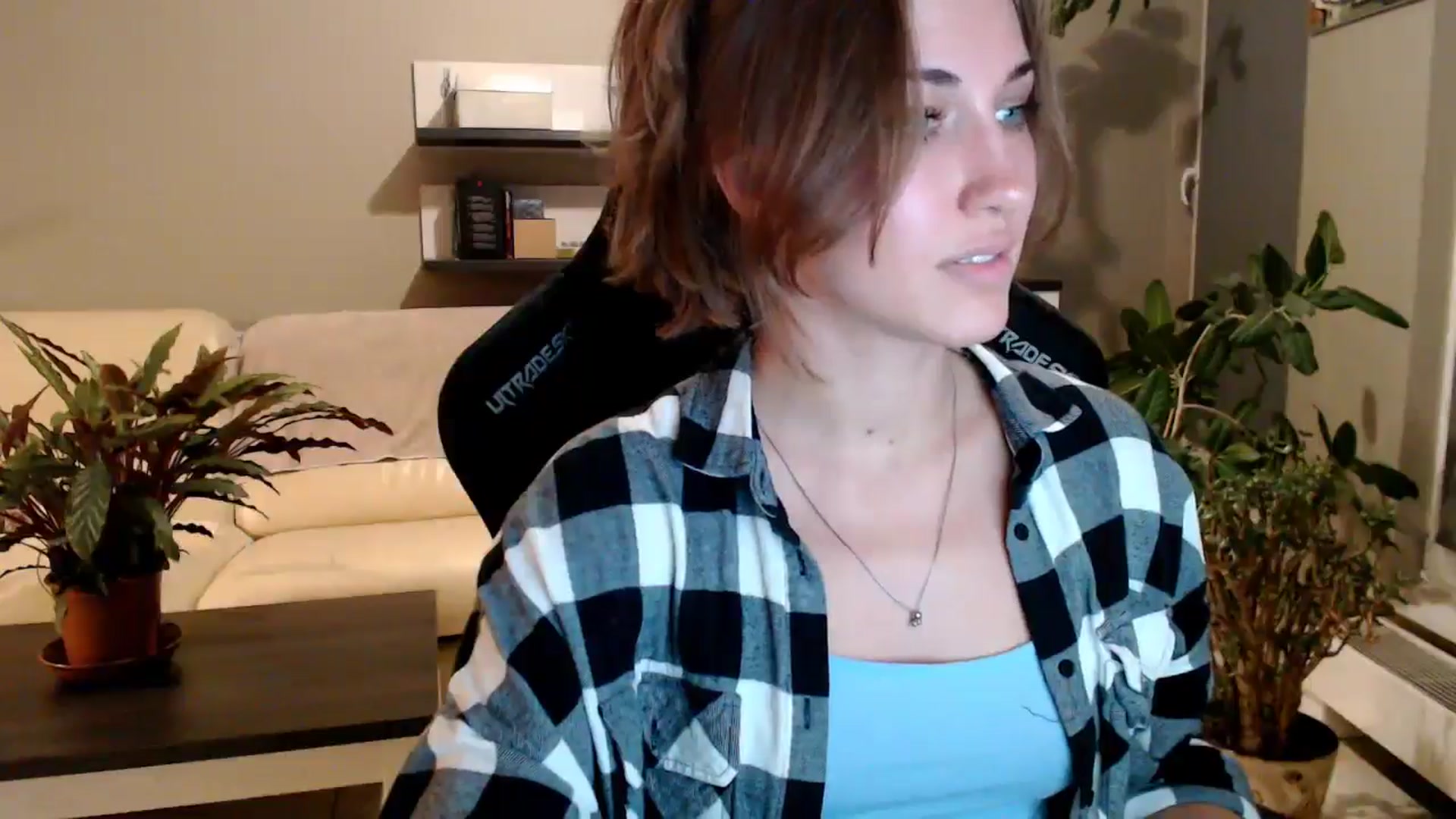 Gallery image thumbnail from GalaxyAnisia's myfreecams stream on, 10/02/2025, 23:07 image 13 of 20