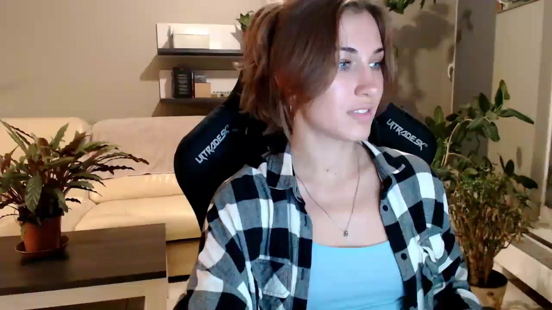 Gallery image thumbnail from GalaxyAnisia's myfreecams stream on, 10/02/2025, 23:07 image 11 of 20