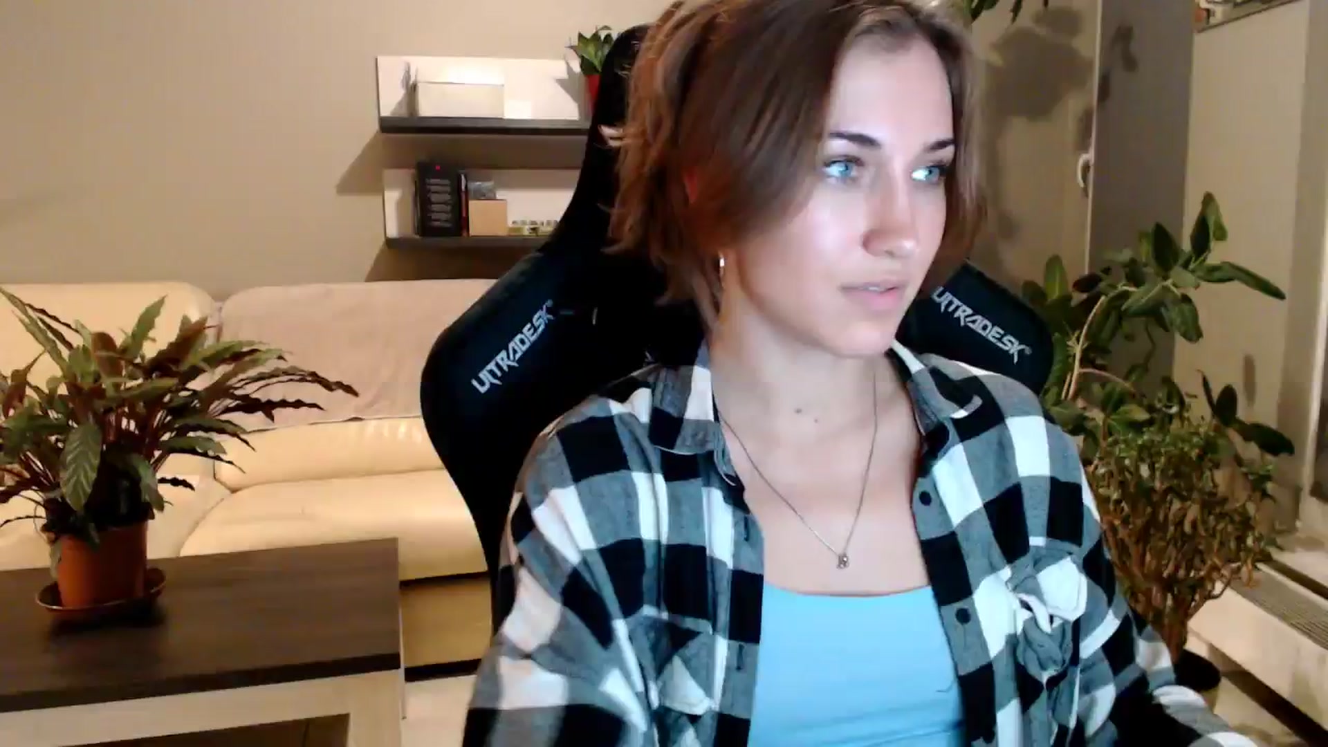 Gallery image thumbnail from GalaxyAnisia's myfreecams stream on, 10/02/2025, 23:07 image 12 of 20