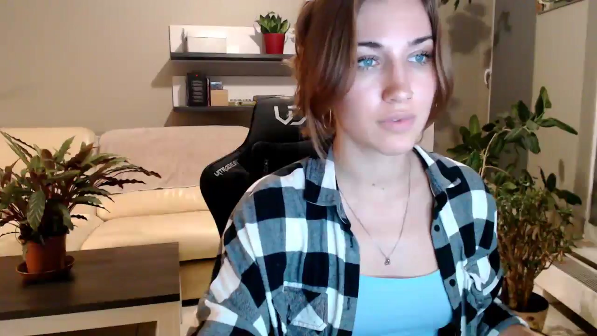 Gallery image thumbnail from GalaxyAnisia's myfreecams stream on, 10/02/2025, 23:07 image 3 of 20