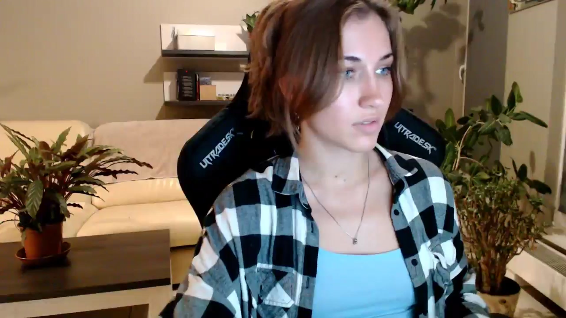 Gallery image thumbnail from GalaxyAnisia's myfreecams stream on, 10/02/2025, 23:07 image 7 of 20