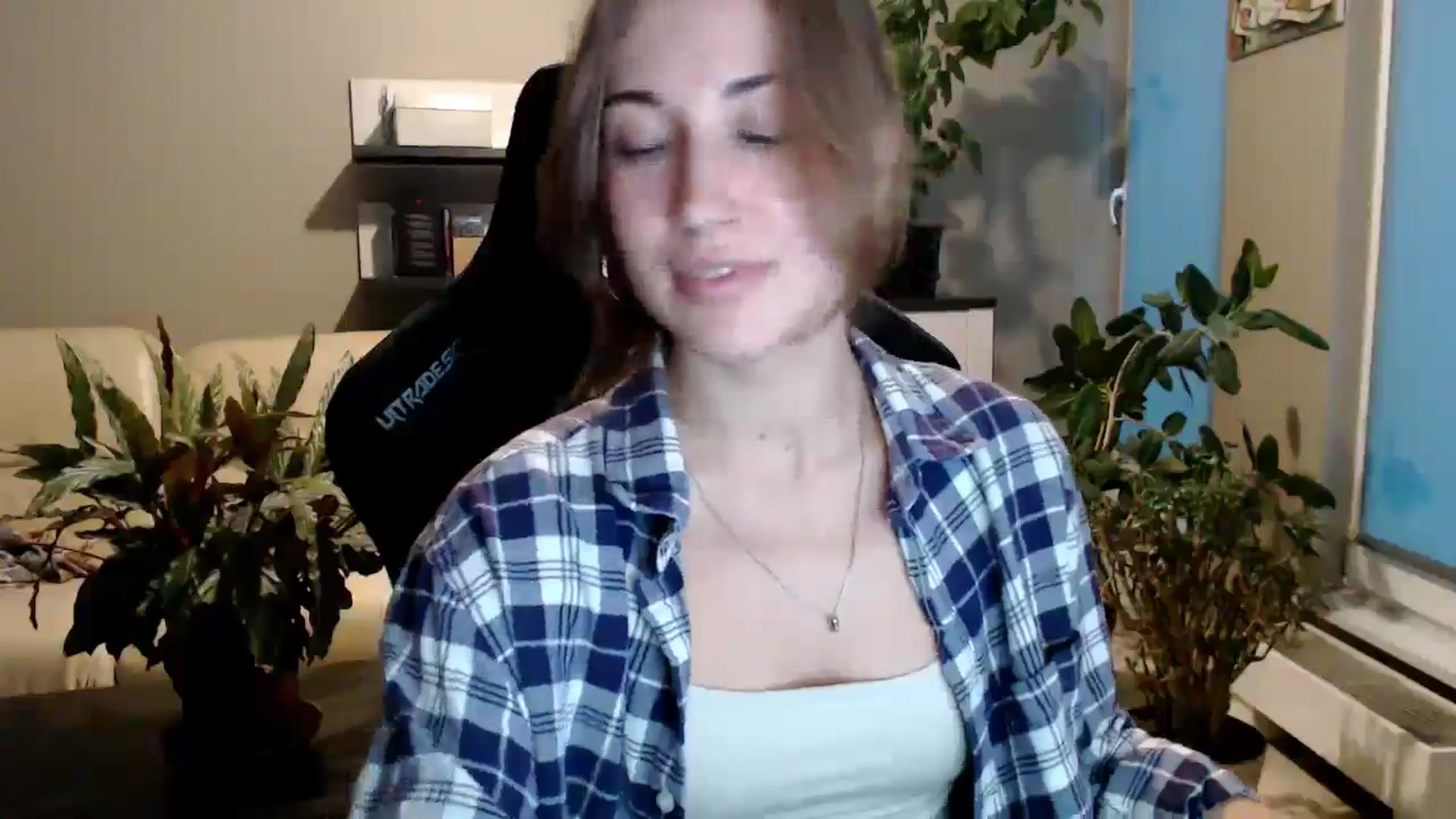 Gallery image thumbnail from GalaxyAnisia's myfreecams stream on, 10/06/2025, 16:52 image 10 of 20