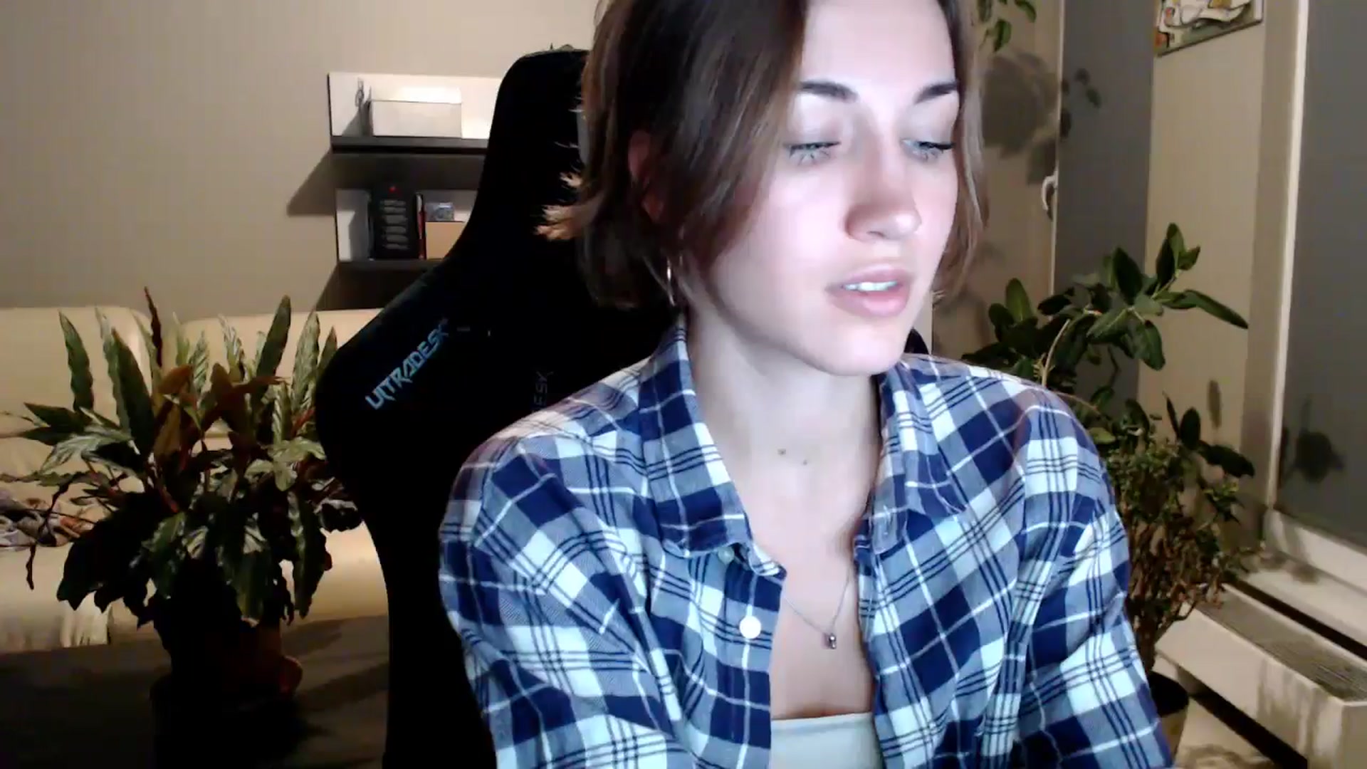 Gallery image thumbnail from GalaxyAnisia's myfreecams stream on, 10/06/2025, 16:52 image 19 of 20