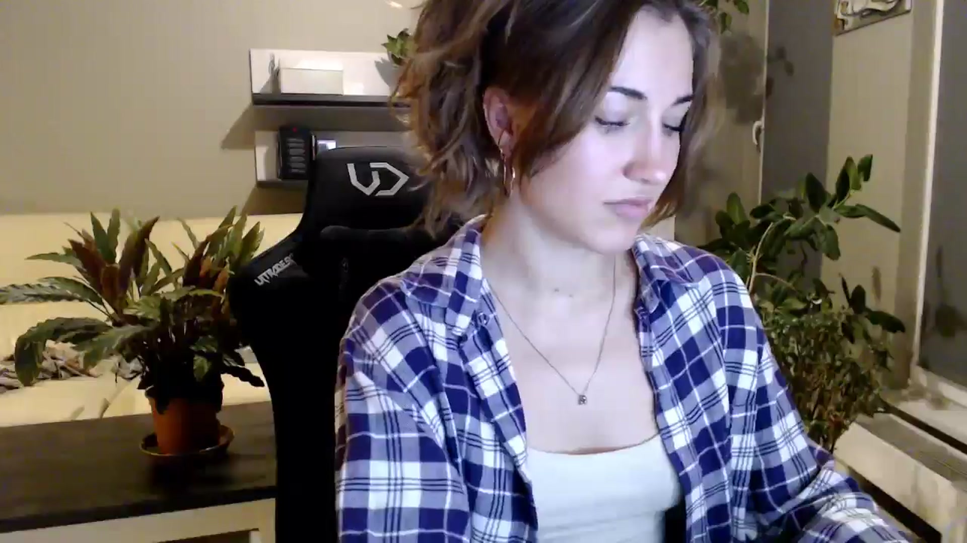 Gallery image thumbnail from GalaxyAnisia's myfreecams stream on, 10/09/2025, 18:25 image 18 of 20