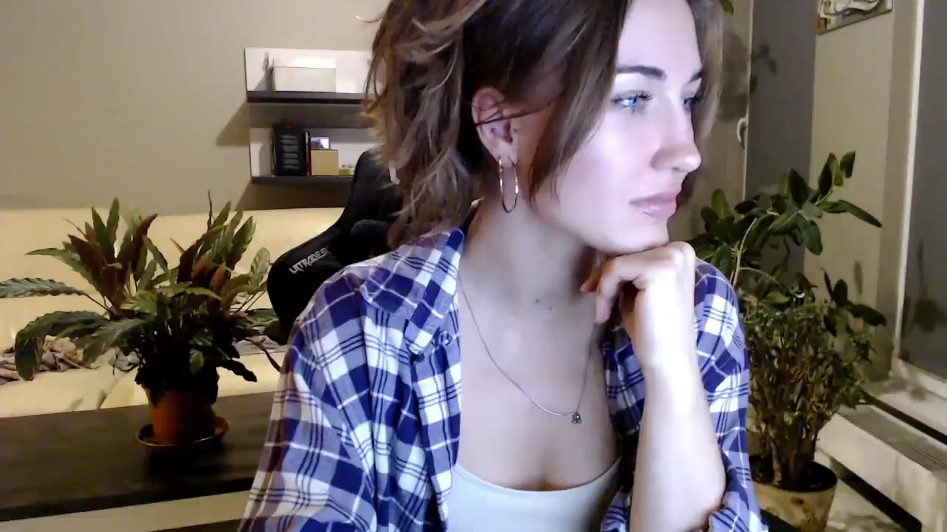 Gallery image thumbnail from GalaxyAnisia's myfreecams stream on, 10/09/2025, 18:25 image 13 of 20