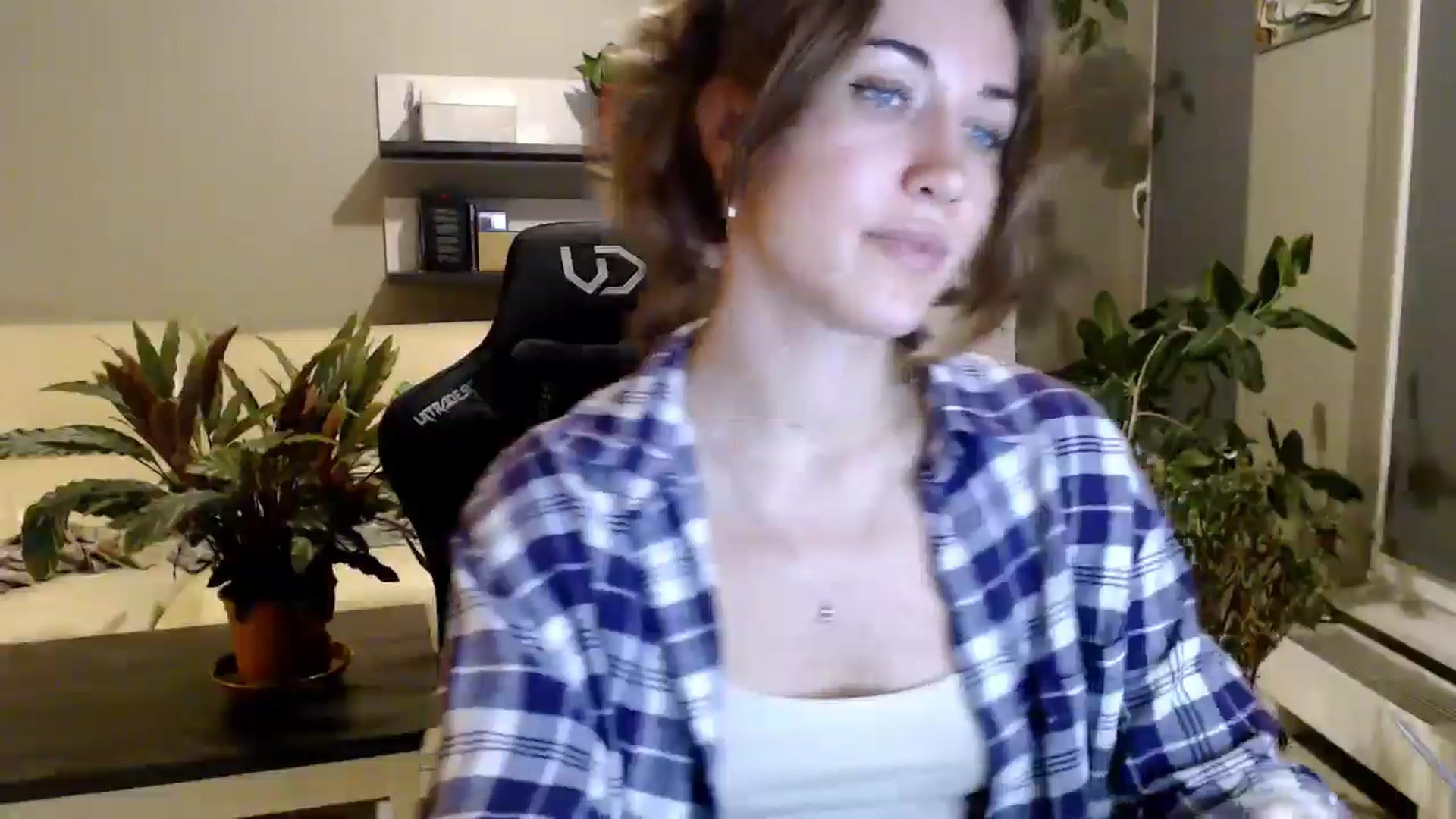 Gallery image thumbnail from GalaxyAnisia's myfreecams stream on, 10/09/2025, 18:25 image 20 of 20