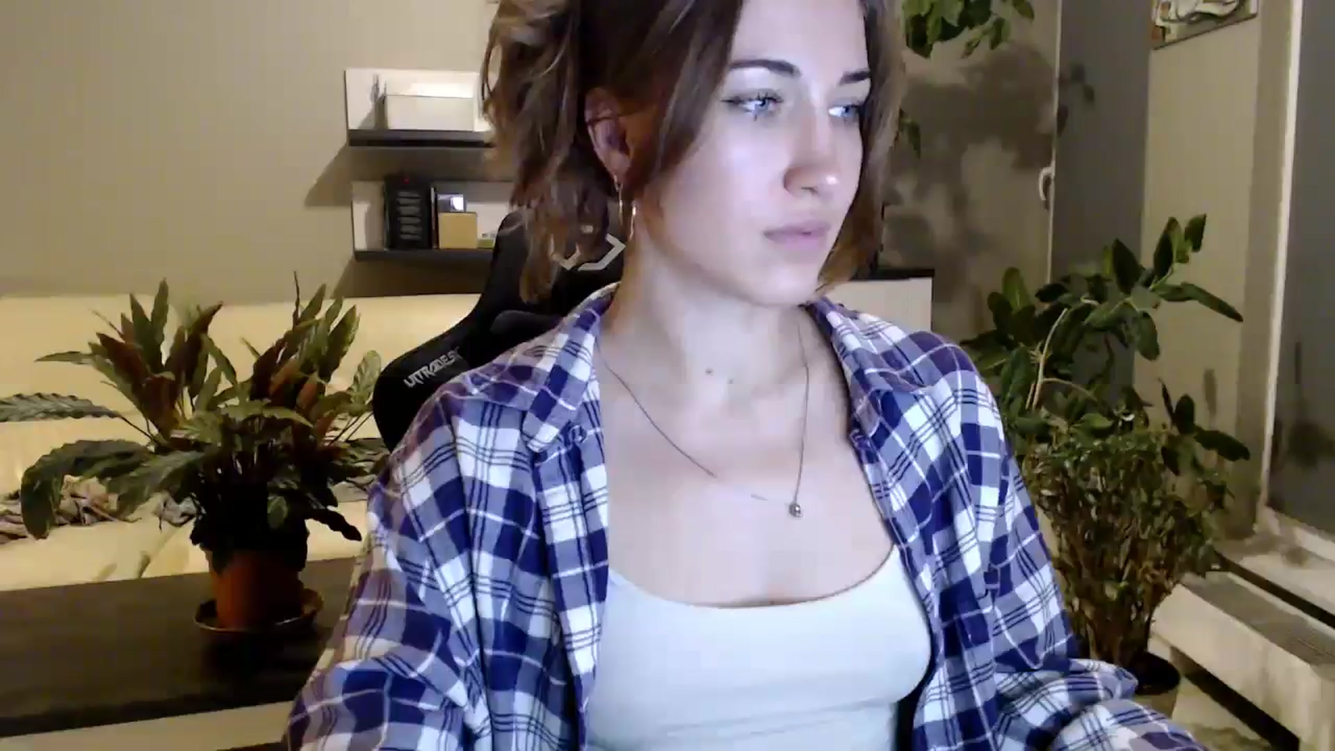Gallery image thumbnail from GalaxyAnisia's myfreecams stream on, 10/09/2025, 18:25 image 12 of 20