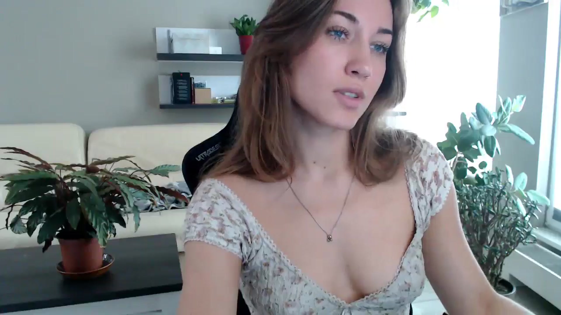 Gallery image thumbnail from GalaxyAnisia's myfreecams stream on, 10/10/2025, 12:33 image 9 of 20