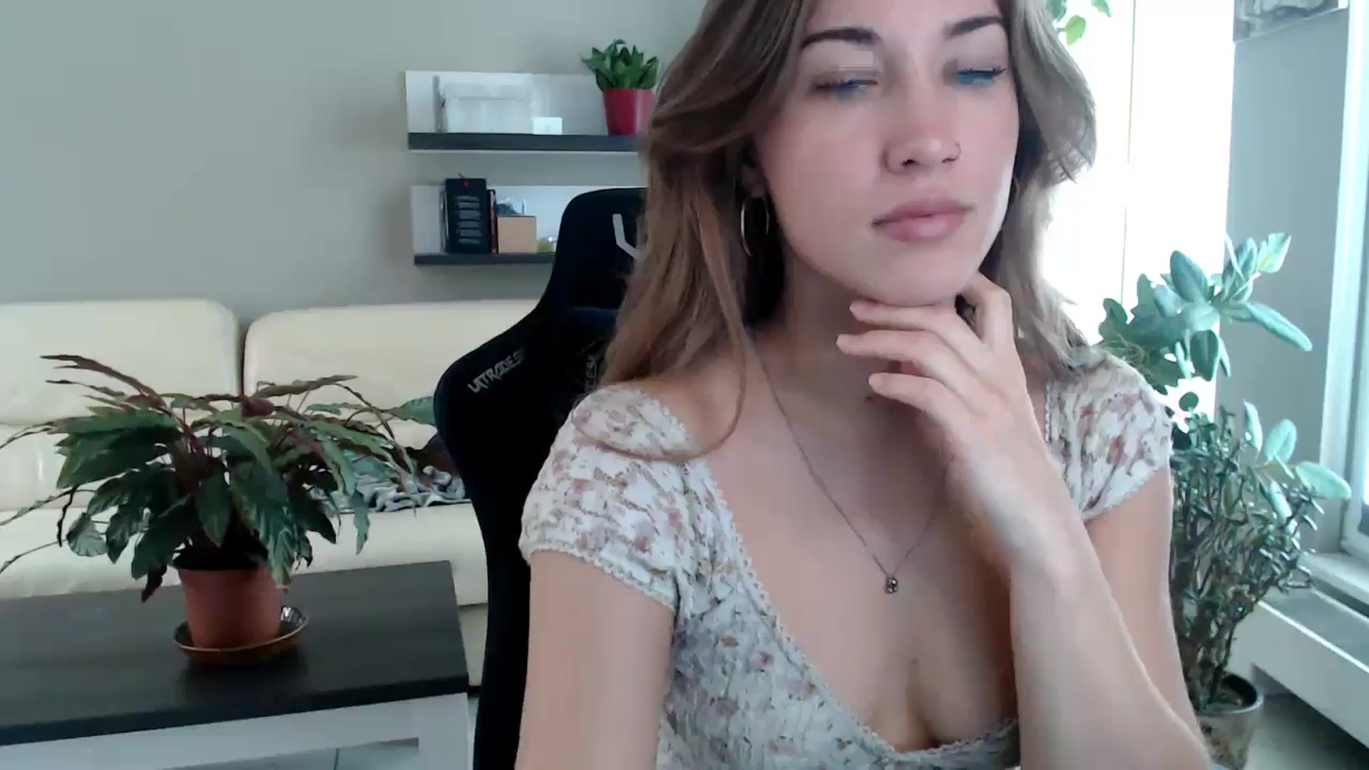 Gallery image thumbnail from GalaxyAnisia's myfreecams stream on, 10/10/2025, 12:33 image 14 of 20