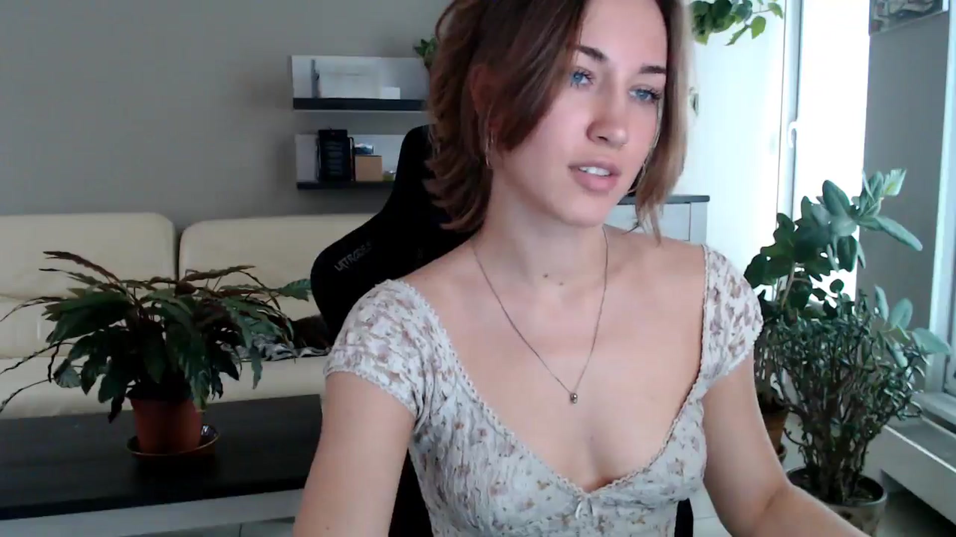 Gallery image thumbnail from GalaxyAnisia's myfreecams stream on, 10/10/2025, 13:28 image 11 of 20