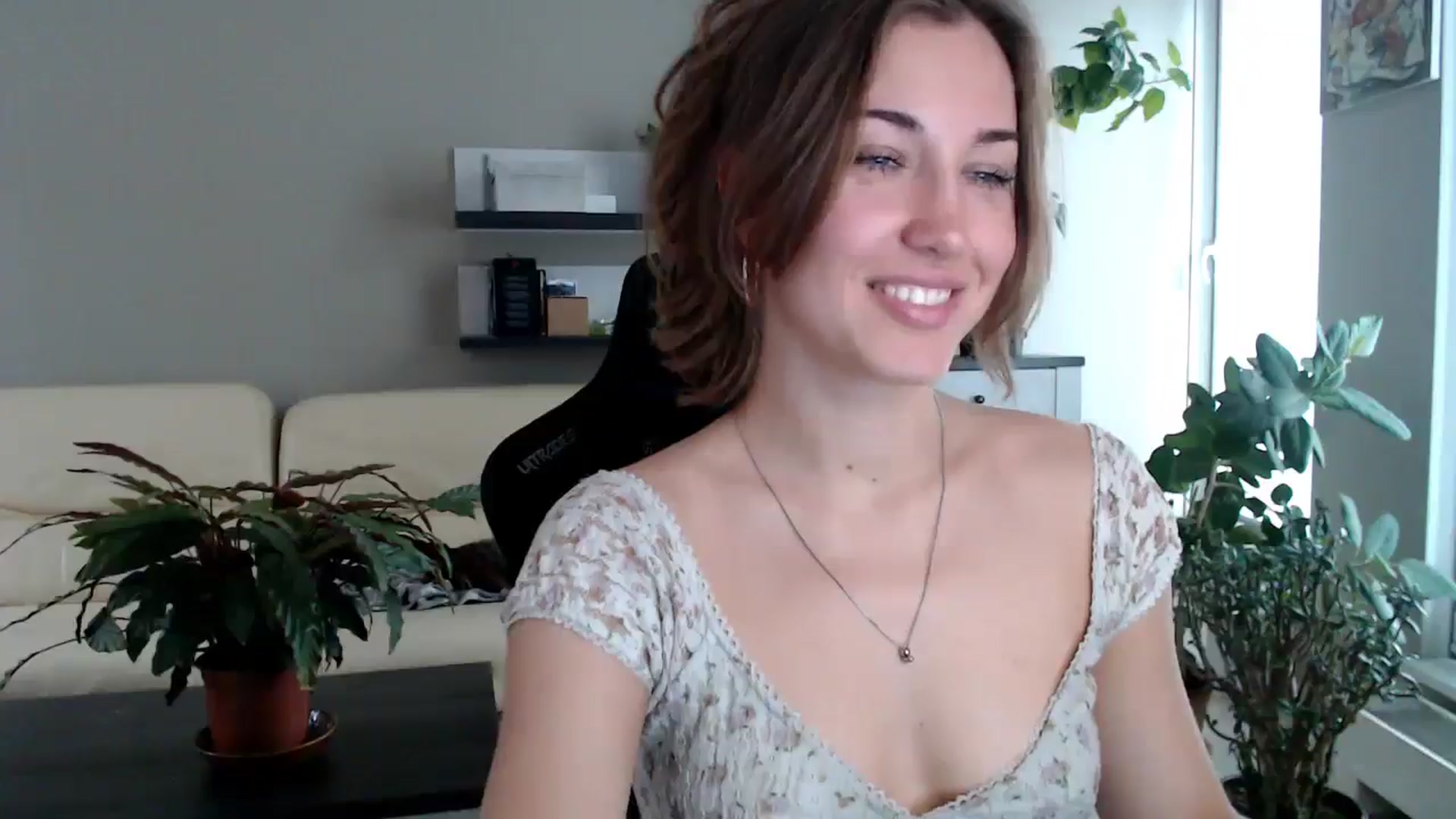 Gallery image thumbnail from GalaxyAnisia's myfreecams stream on, 10/10/2025, 13:28 image 2 of 20