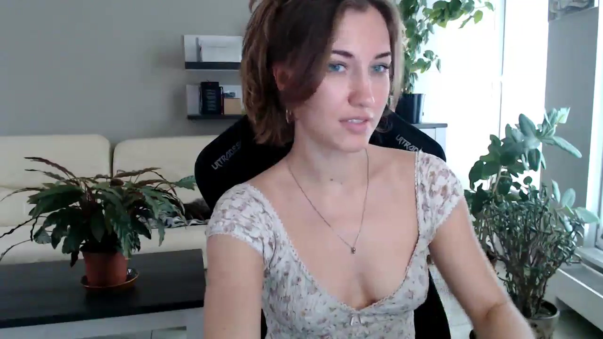 Gallery image thumbnail from GalaxyAnisia's myfreecams stream on, 10/10/2025, 13:56 image 16 of 20