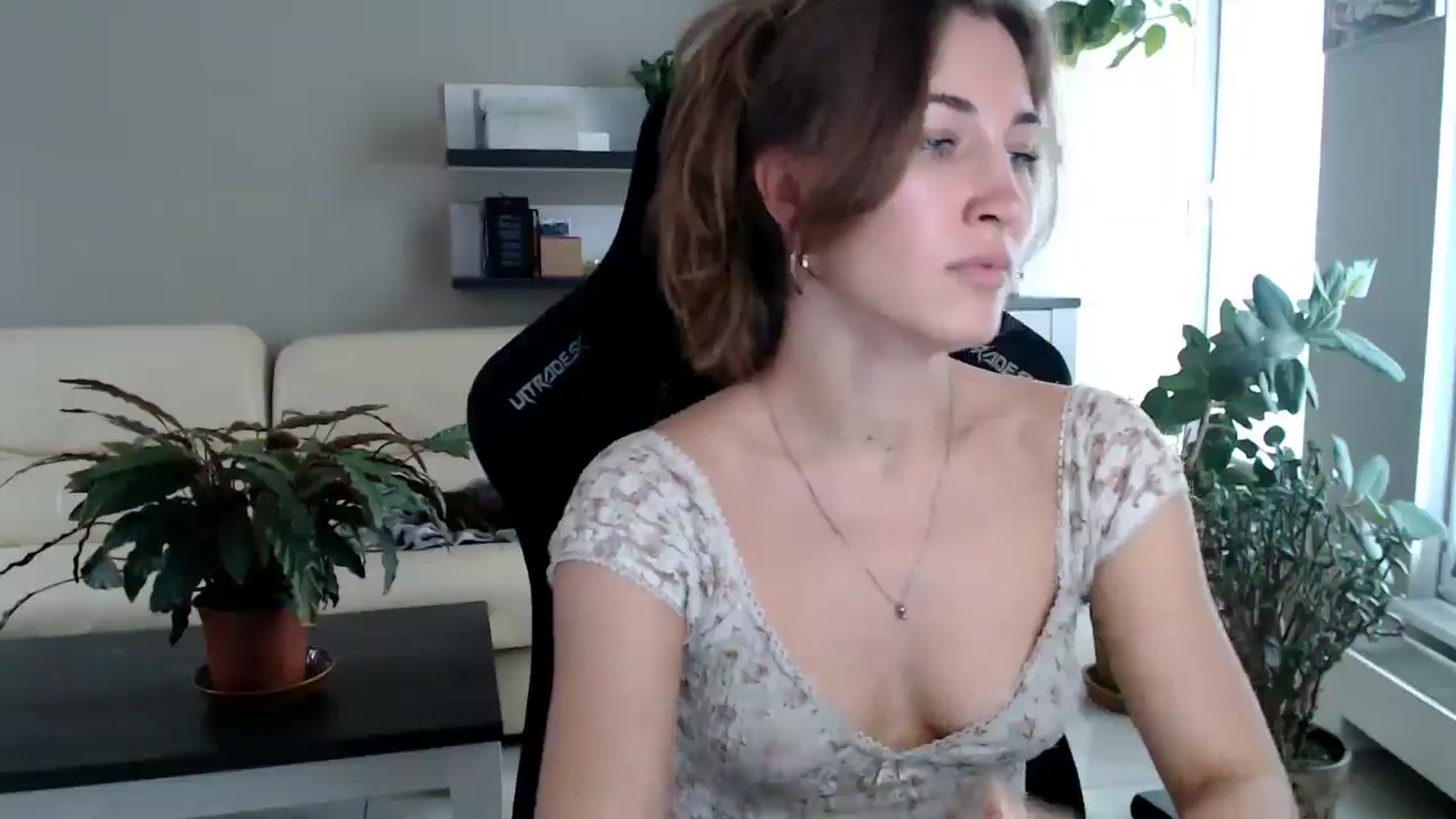 Gallery image thumbnail from GalaxyAnisia's myfreecams stream on, 10/10/2025, 13:56 image 18 of 20