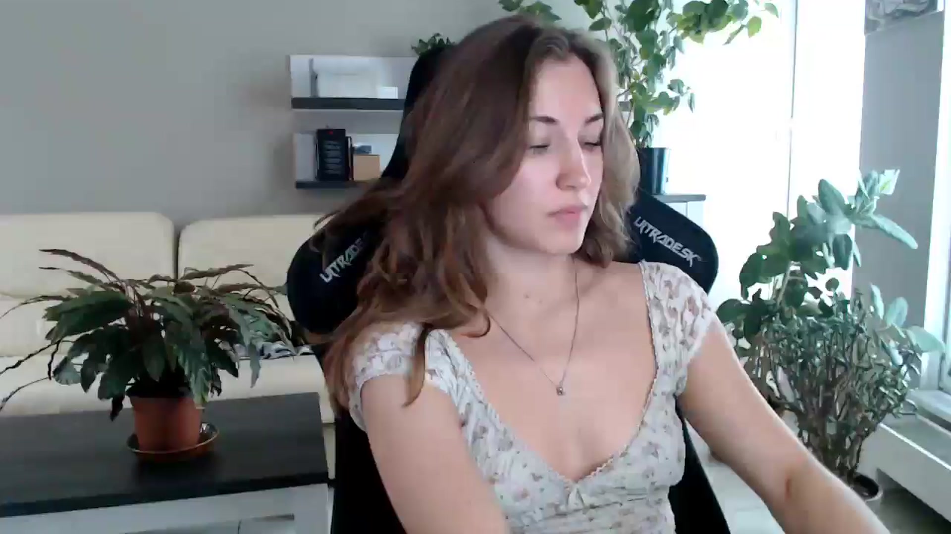 Gallery image thumbnail from GalaxyAnisia's myfreecams stream on, 10/10/2025, 13:56 image 1 of 20