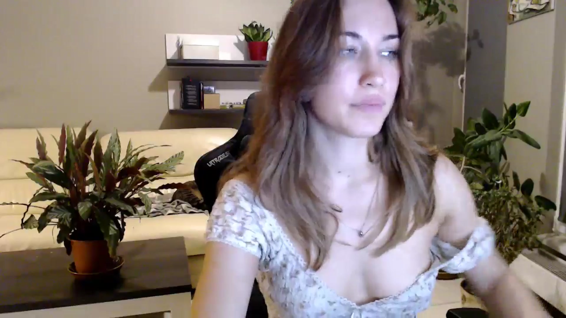 Gallery image thumbnail from GalaxyAnisia's myfreecams stream on, 10/10/2025, 18:30 image 17 of 20