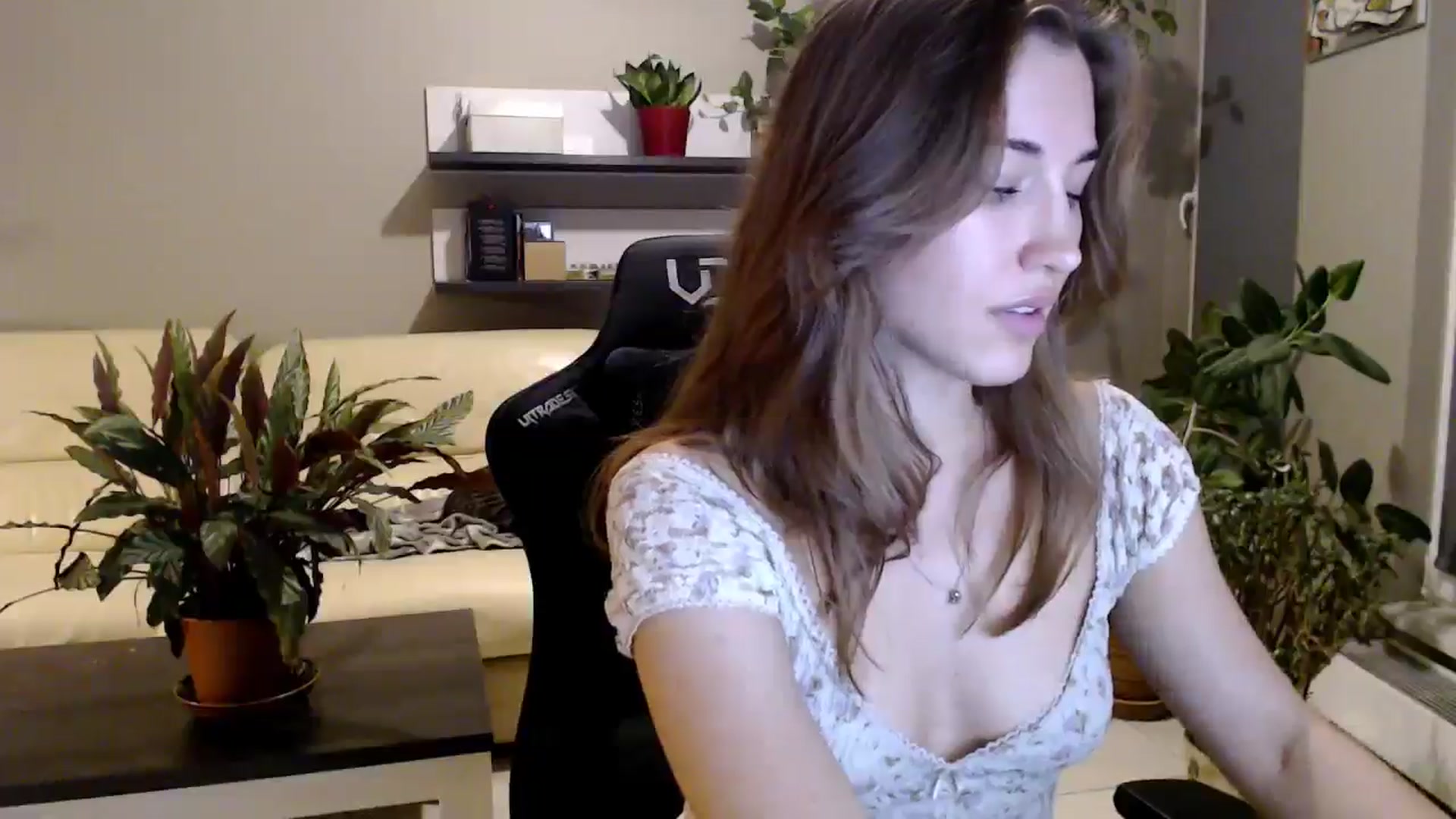Gallery image thumbnail from GalaxyAnisia's myfreecams stream on, 10/10/2025, 18:30 image 8 of 20