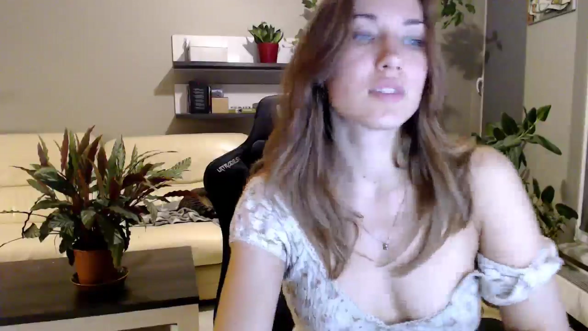 Gallery image thumbnail from GalaxyAnisia's myfreecams stream on, 10/10/2025, 18:30 image 16 of 20